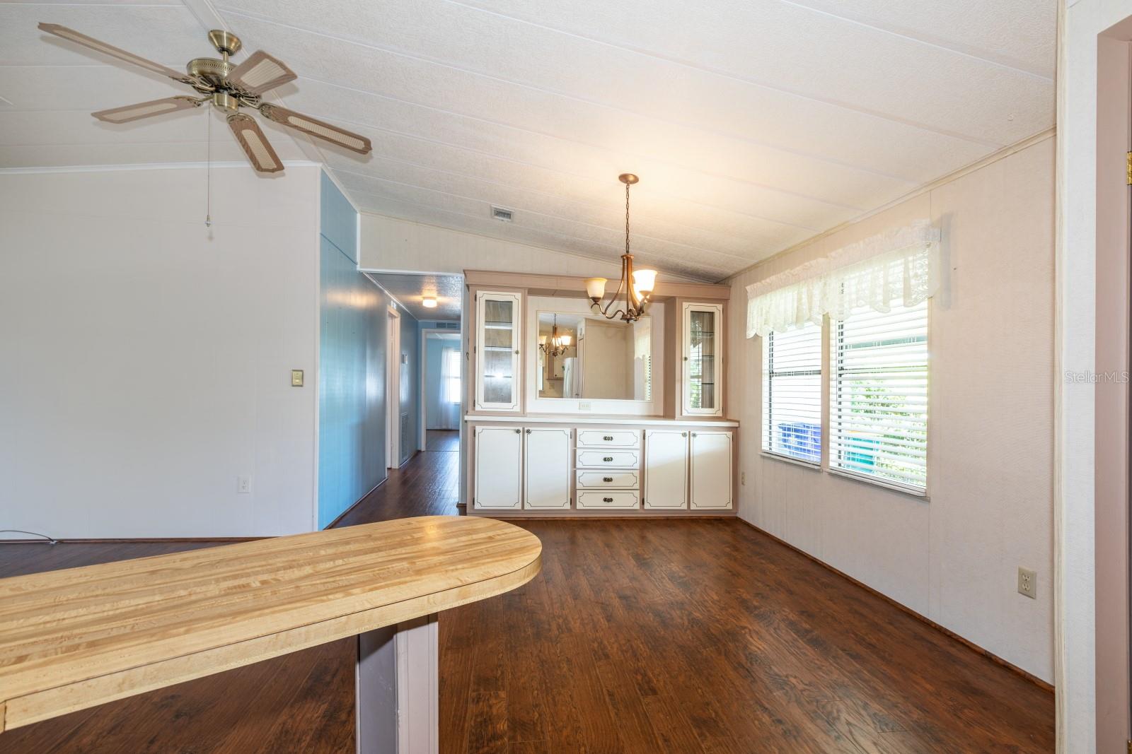 Image 6 of 19 For 1543 Apache Circle