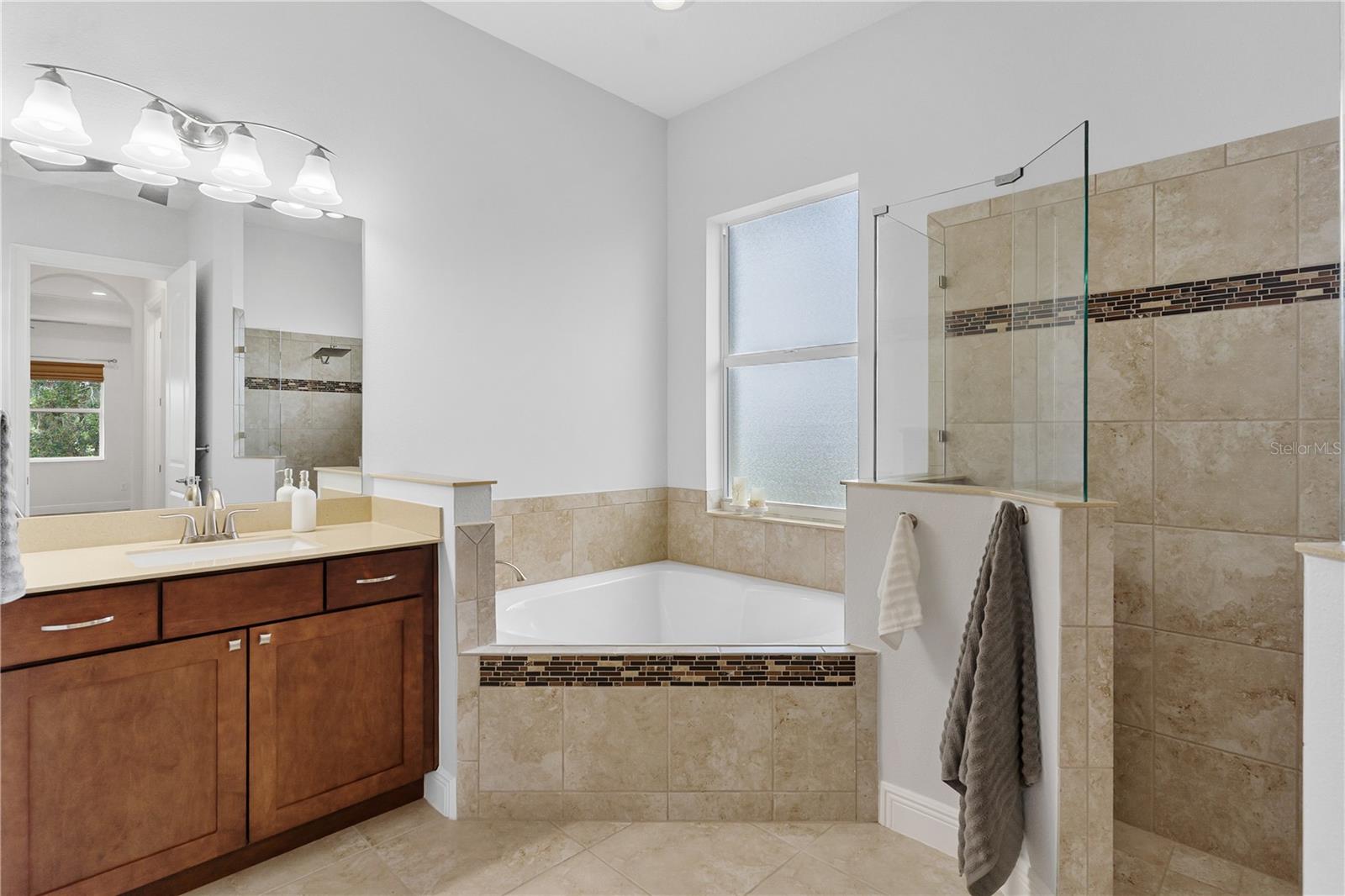 Image 30 of 54 For 5312 Meadow Hill Loop