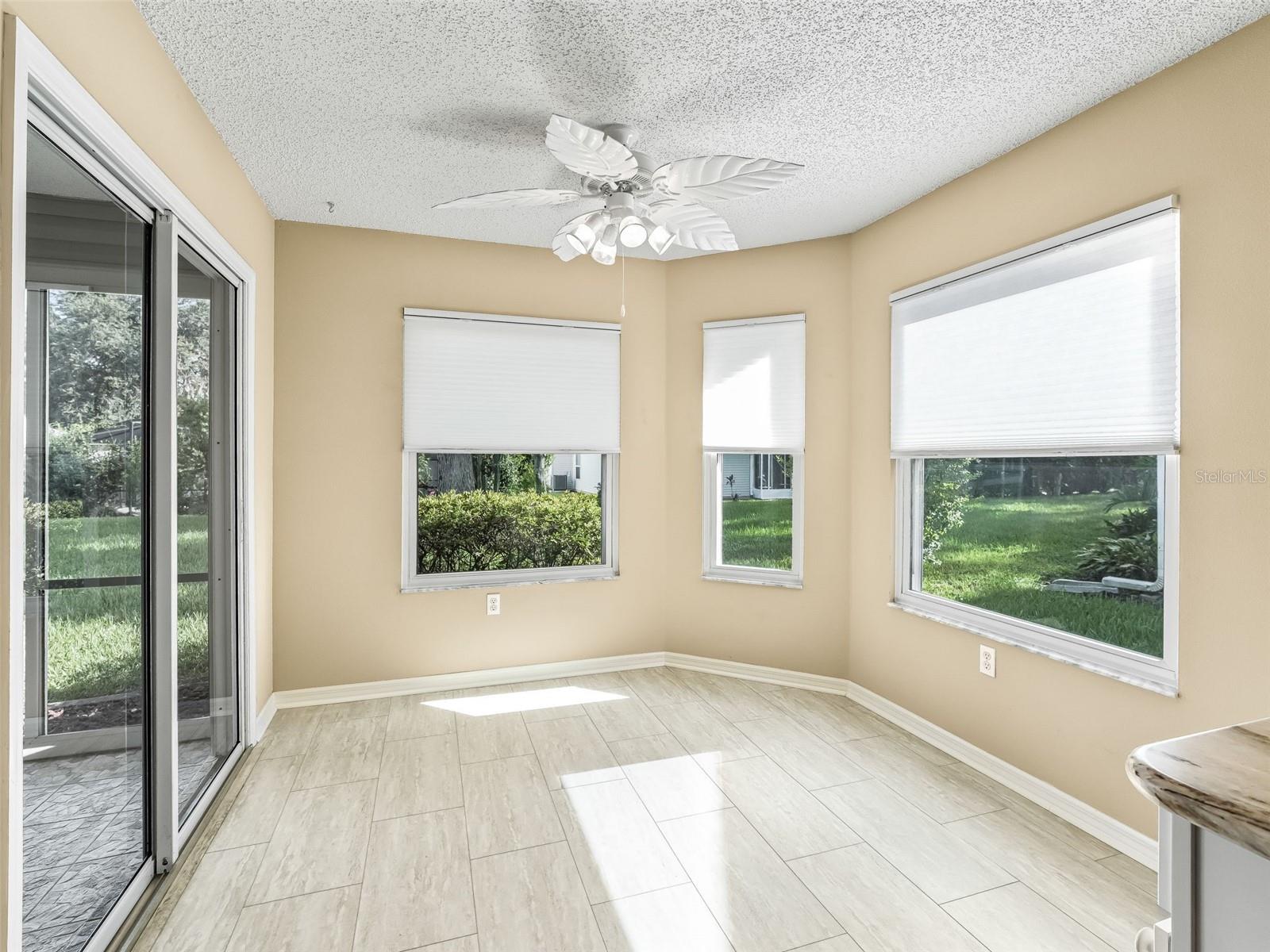 Image 12 of 30 For 721 Timbercrest Drive