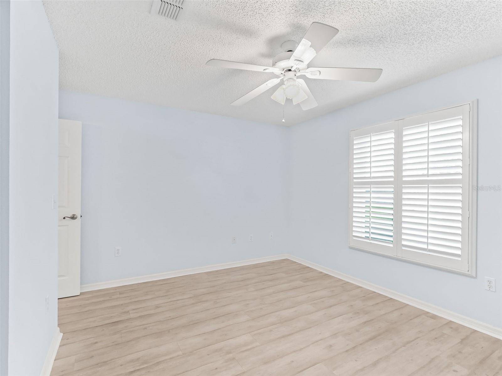 Image 21 of 30 For 721 Timbercrest Drive
