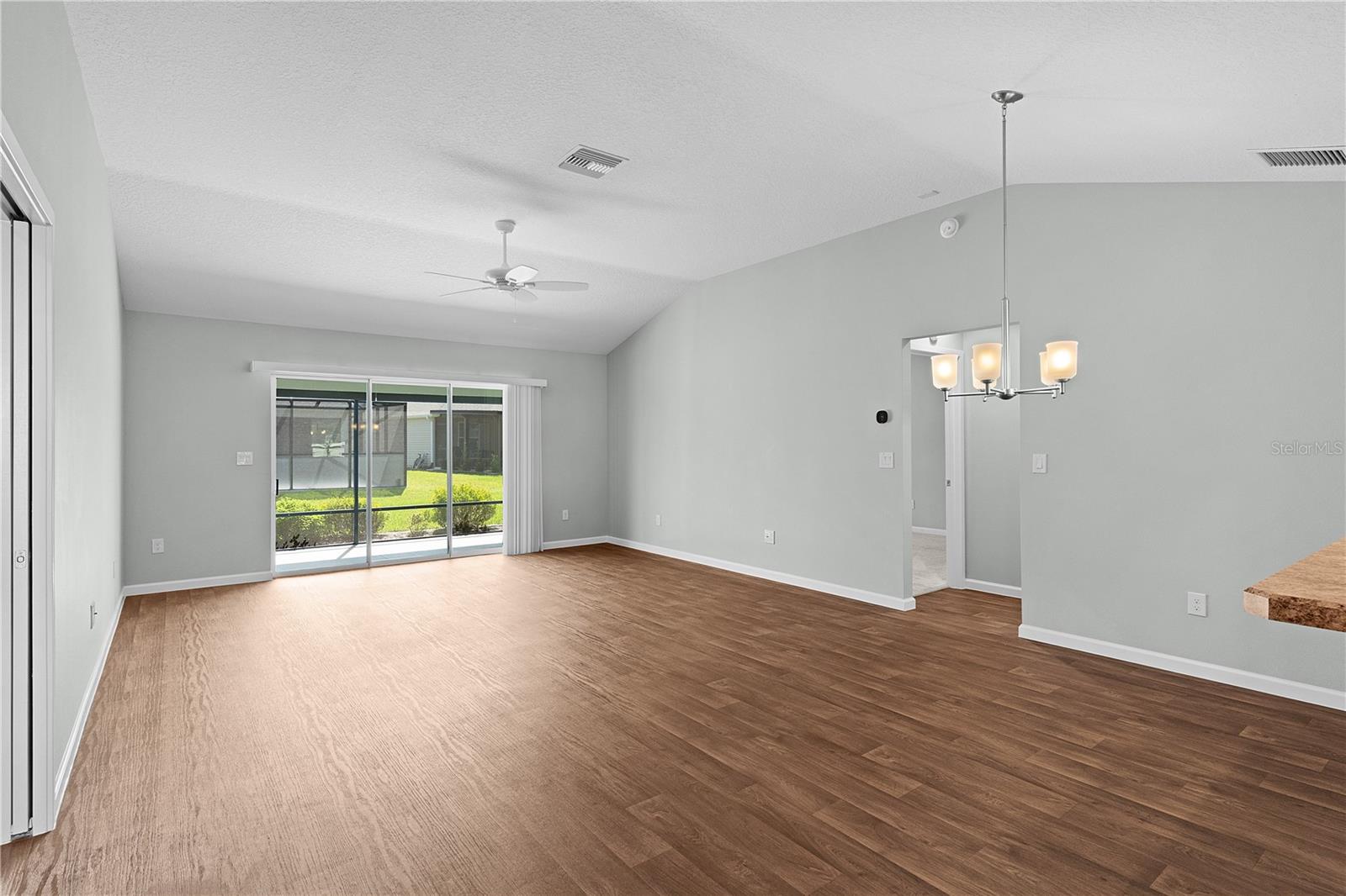 Image 11 of 52 For 5081 Francis Loop