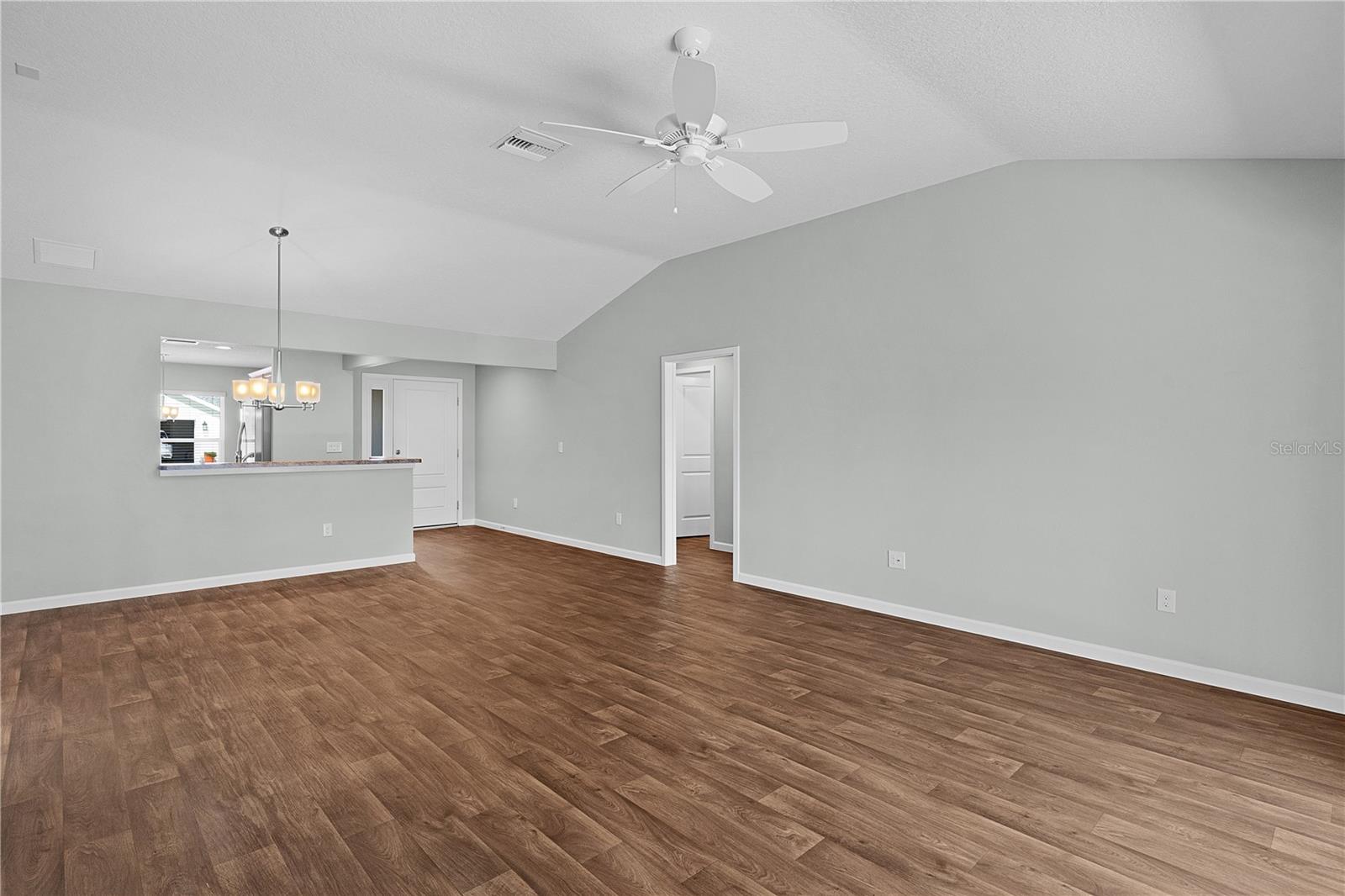 Image 13 of 52 For 5081 Francis Loop