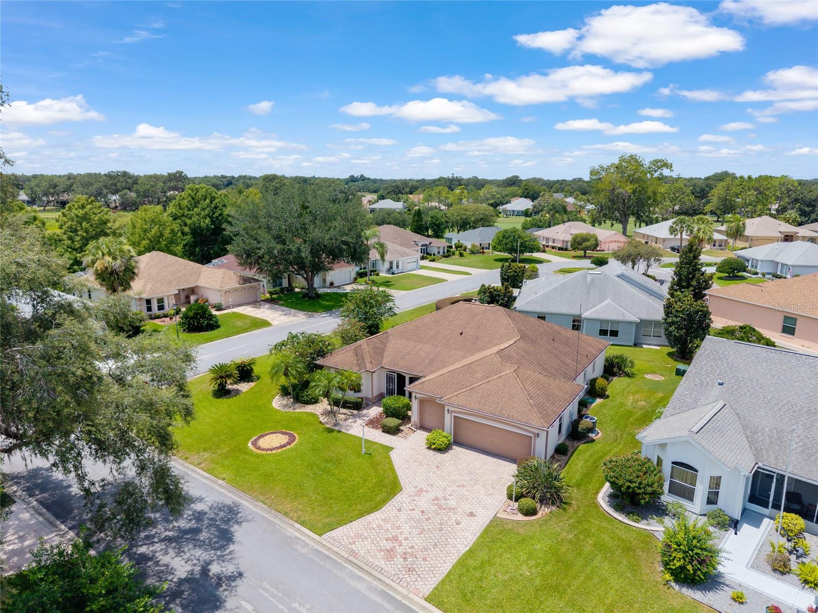 Image 2 of 76 For 702 Melendez Way
