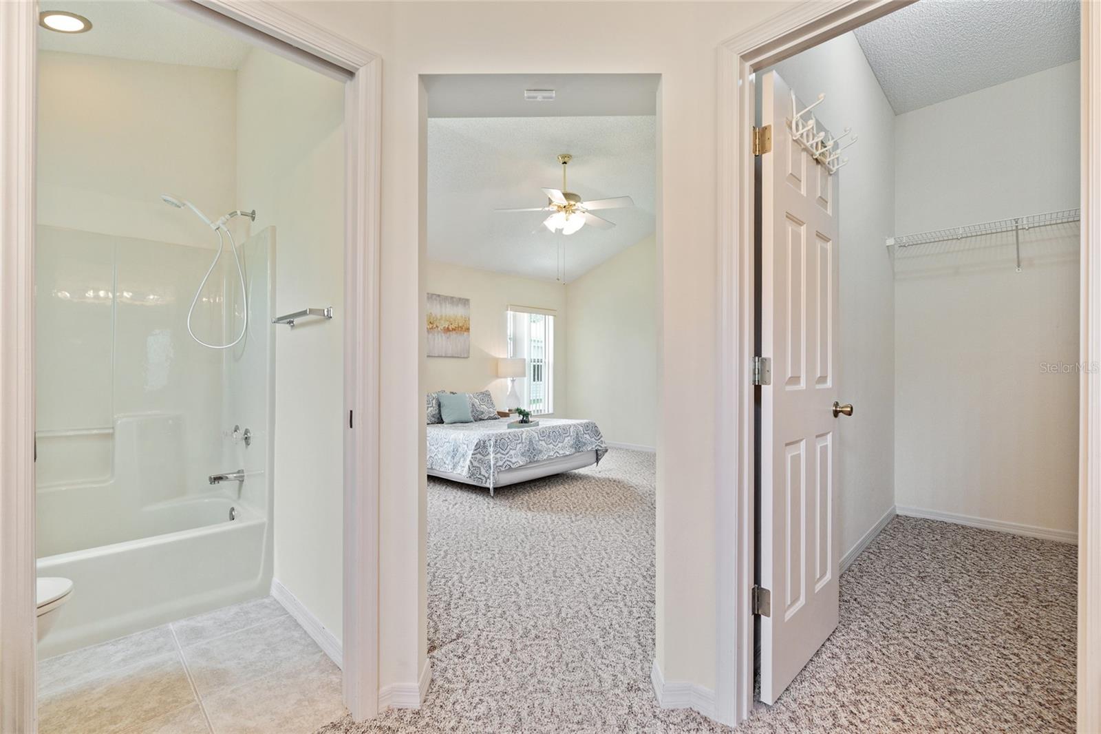Image 36 of 76 For 702 Melendez Way