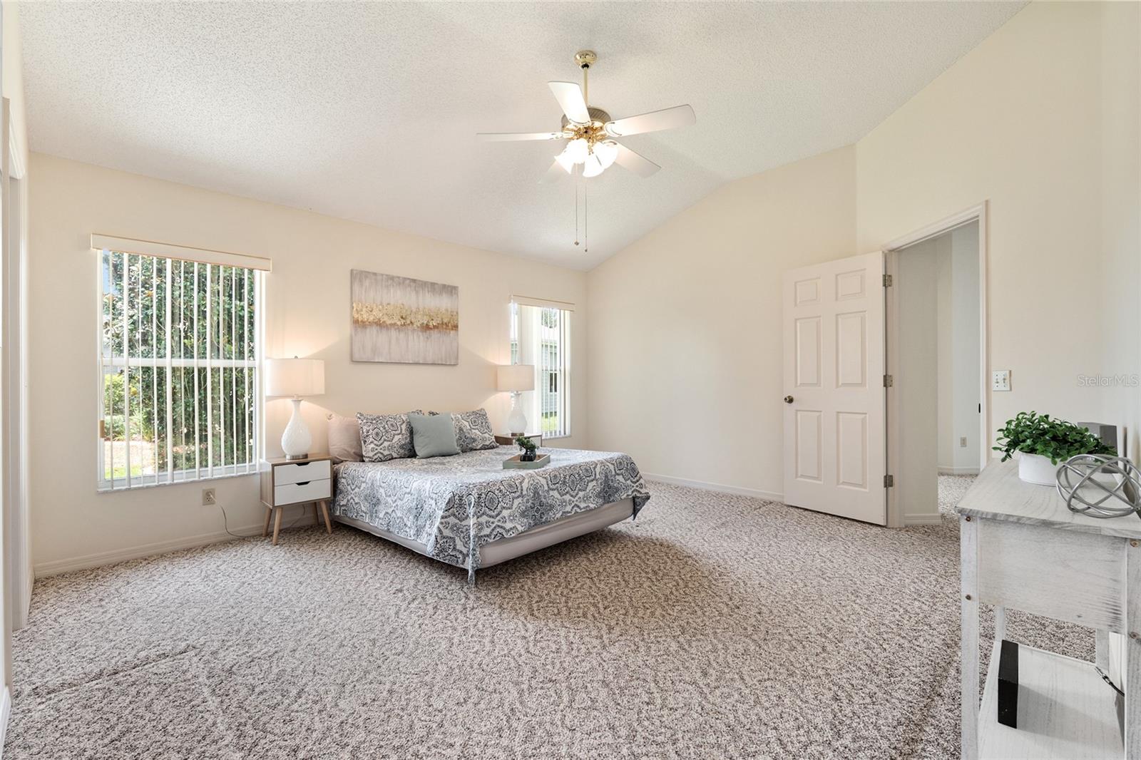 Image 38 of 76 For 702 Melendez Way