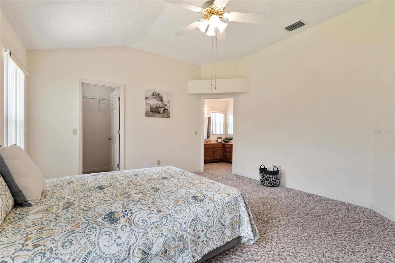 Image 44 of 76 For 702 Melendez Way