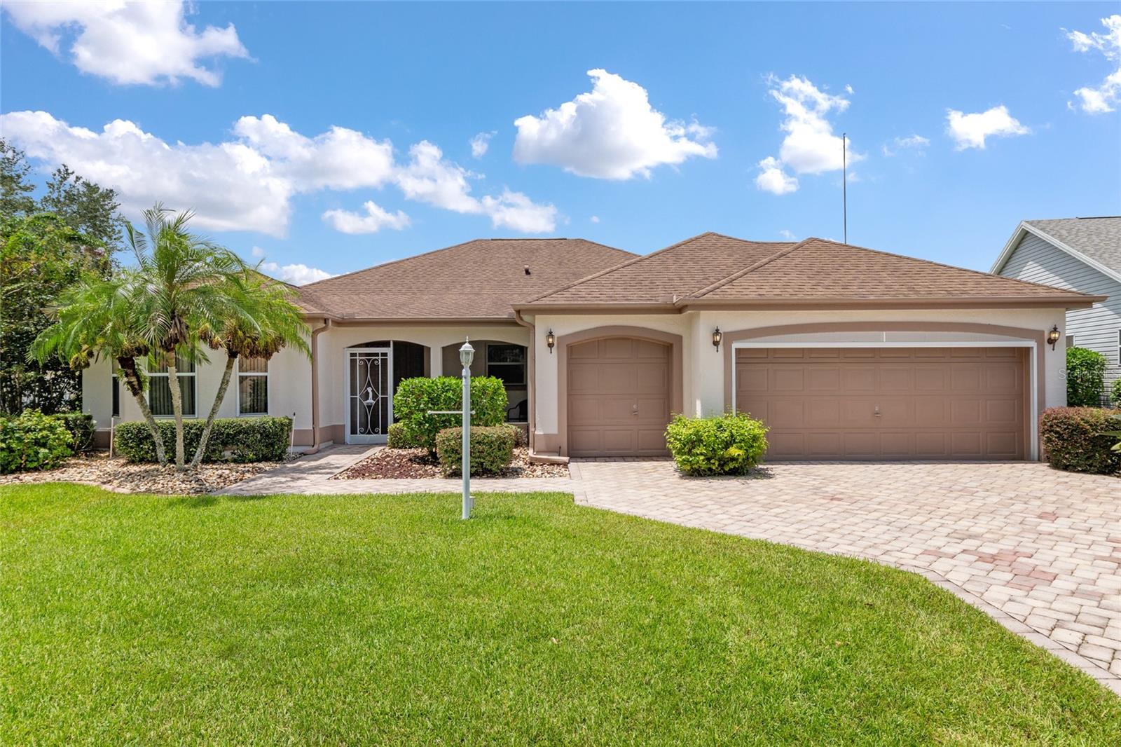 Image 5 of 76 For 702 Melendez Way