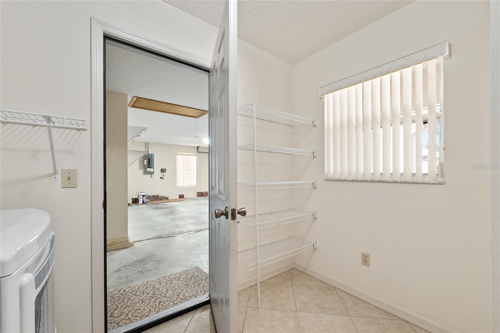 Image 62 of 76 For 702 Melendez Way