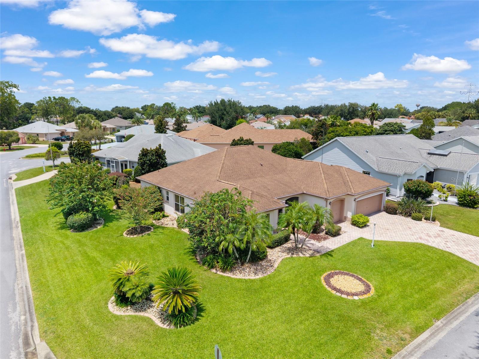 Image 70 of 76 For 702 Melendez Way