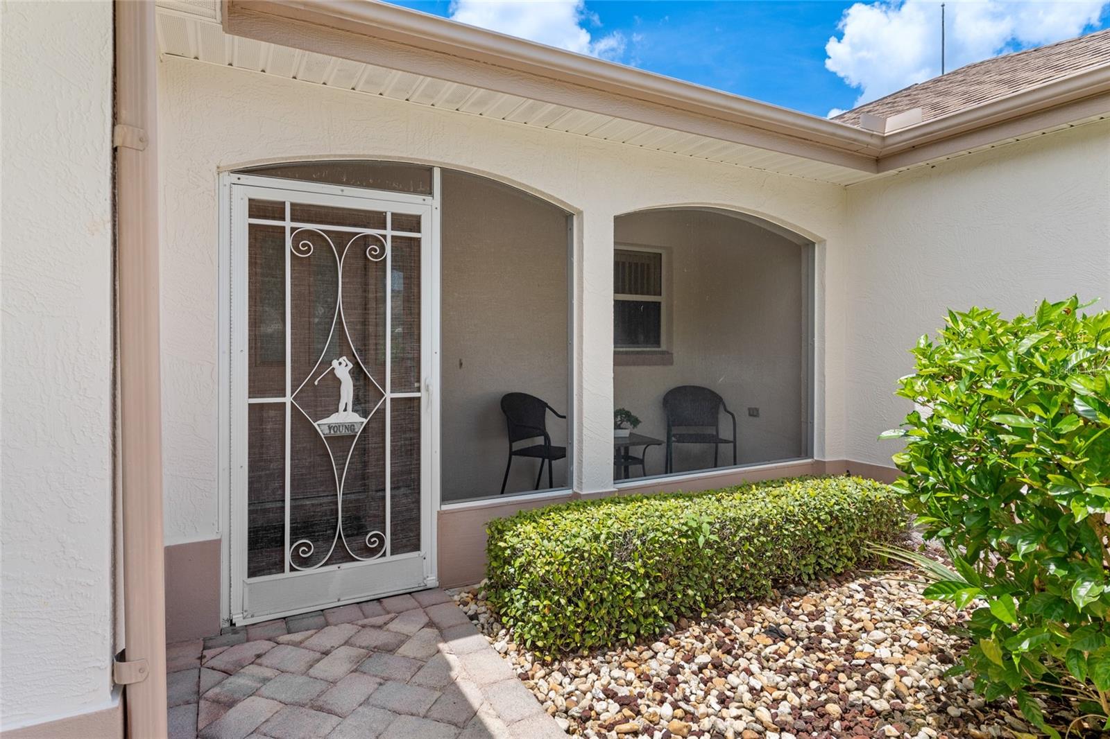 Image 8 of 76 For 702 Melendez Way