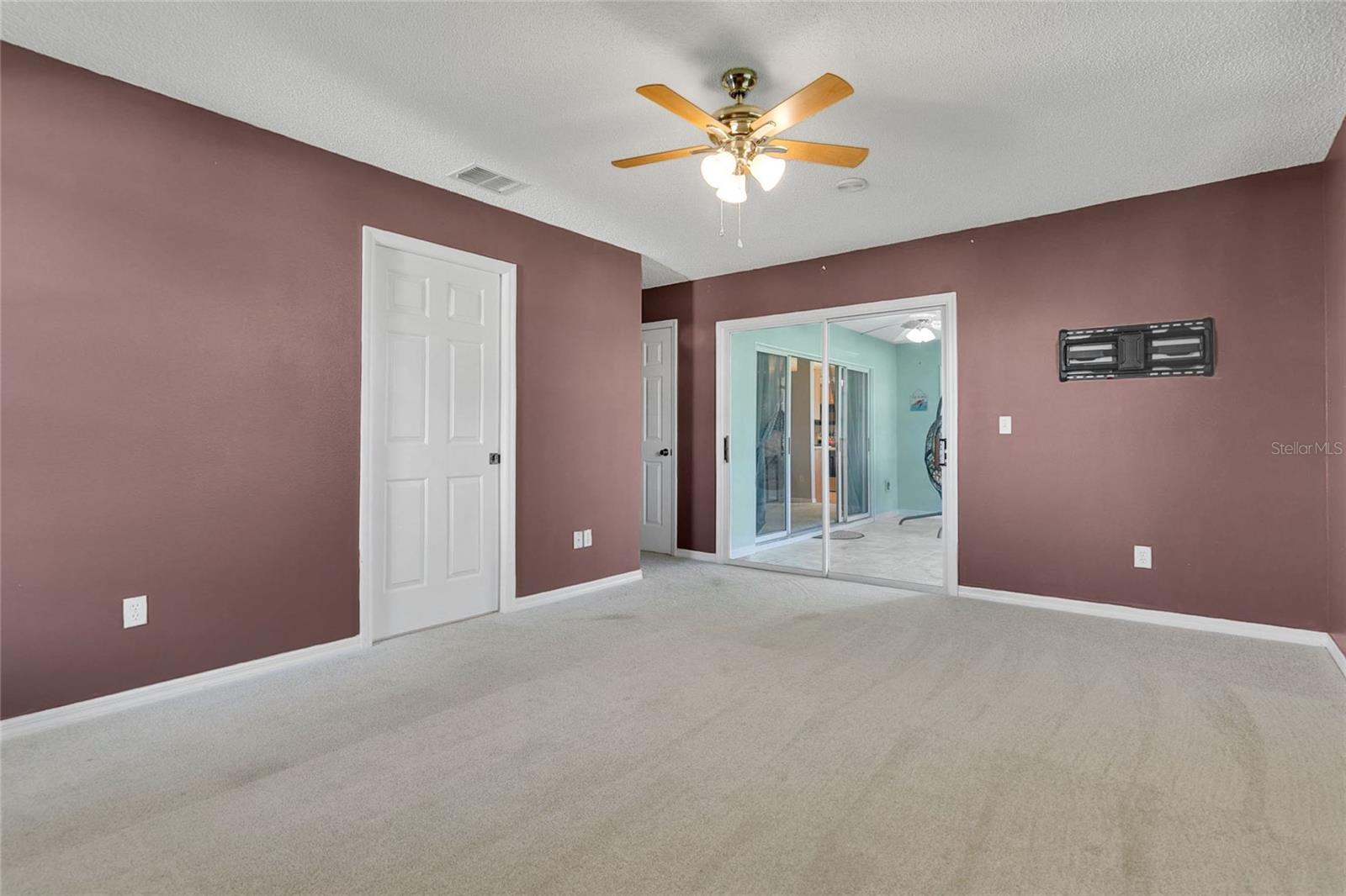 Image 13 of 46 For 32805 Oak Park Drive