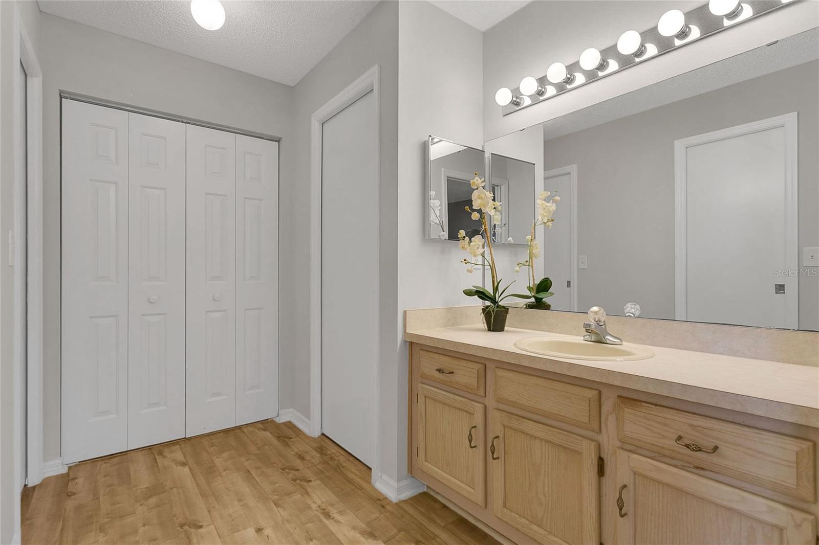 Image 15 of 46 For 32805 Oak Park Drive