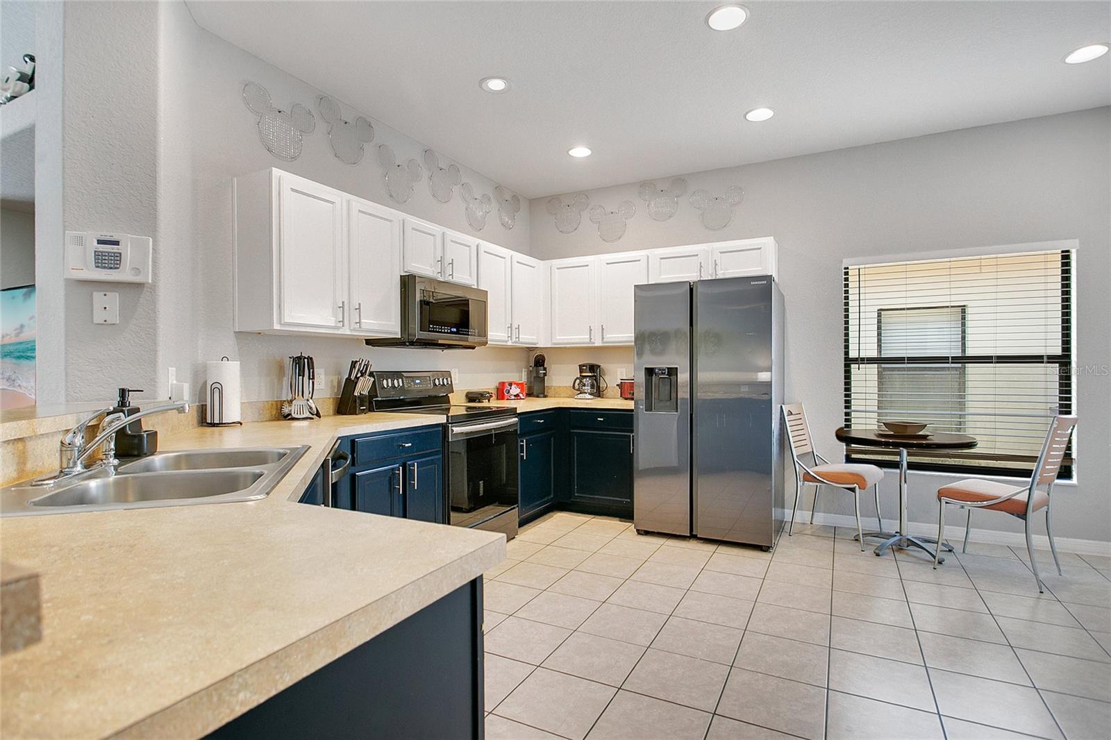 Image 10 of 36 For 2811 Roccella Court