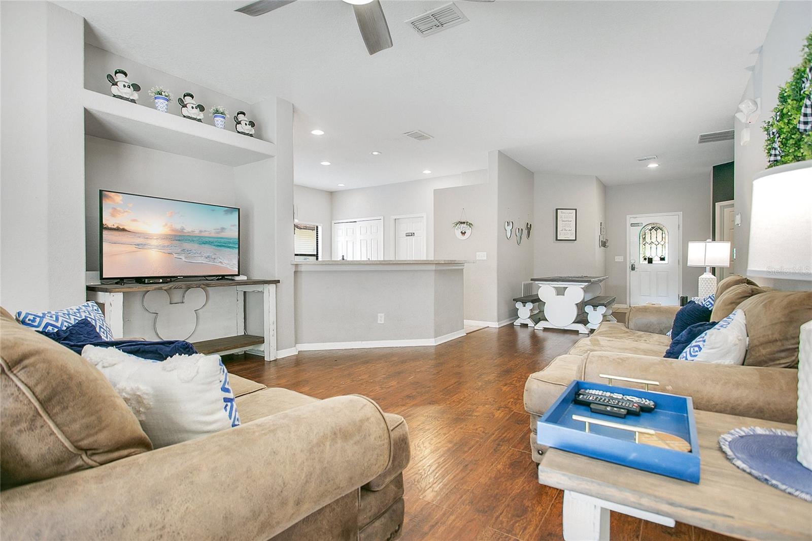 Image 6 of 36 For 2811 Roccella Court