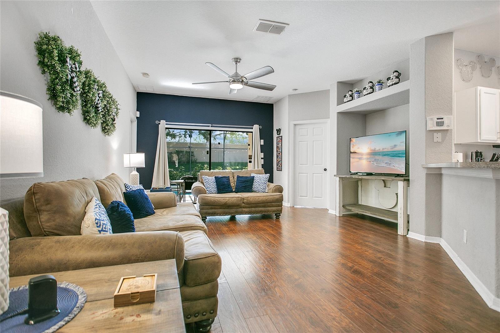 Image 7 of 36 For 2811 Roccella Court