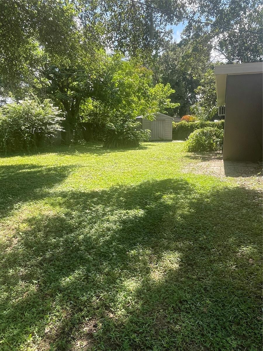 Image 14 of 16 For 4200 Kildaire Avenue