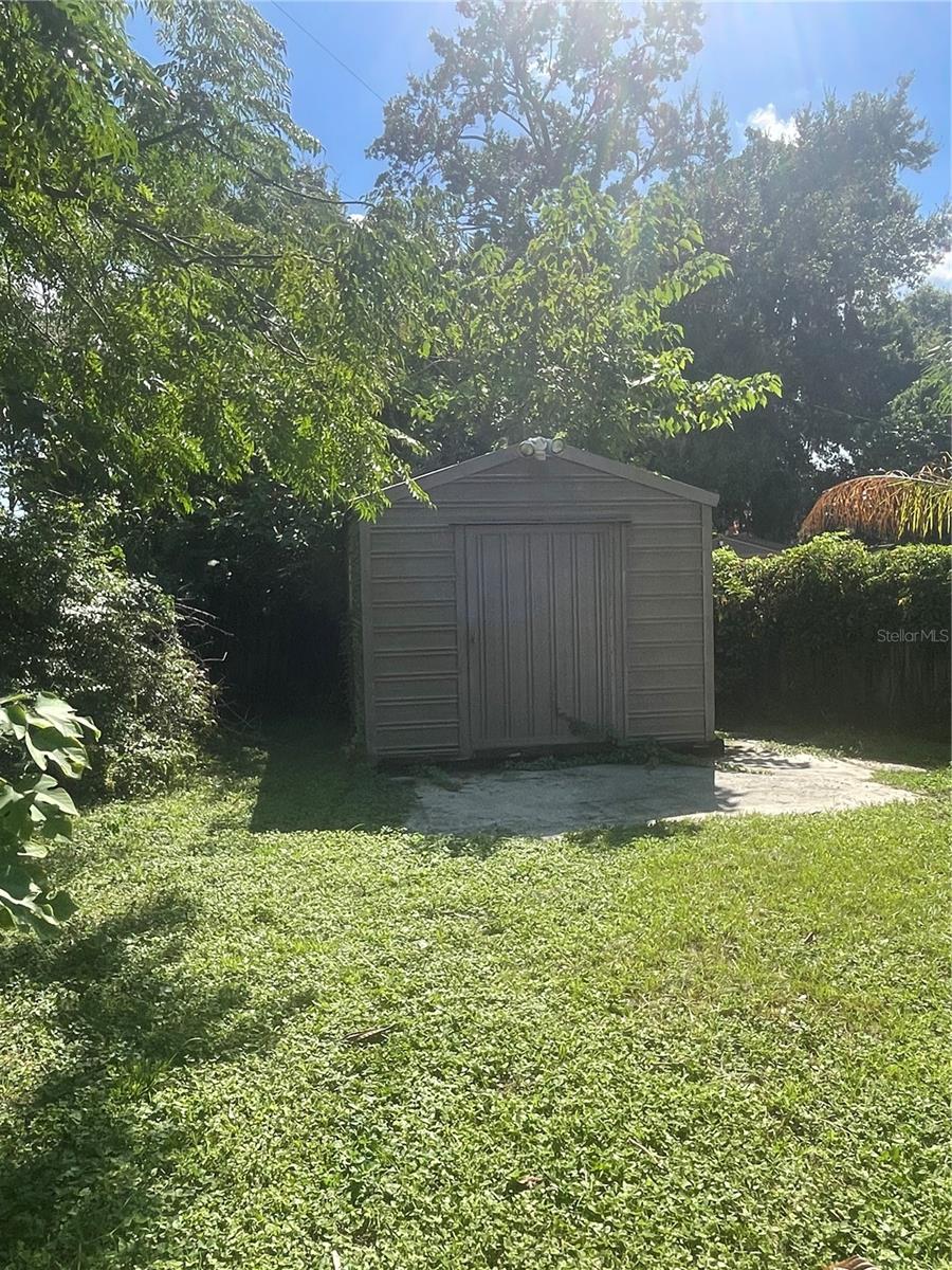 Image 15 of 16 For 4200 Kildaire Avenue