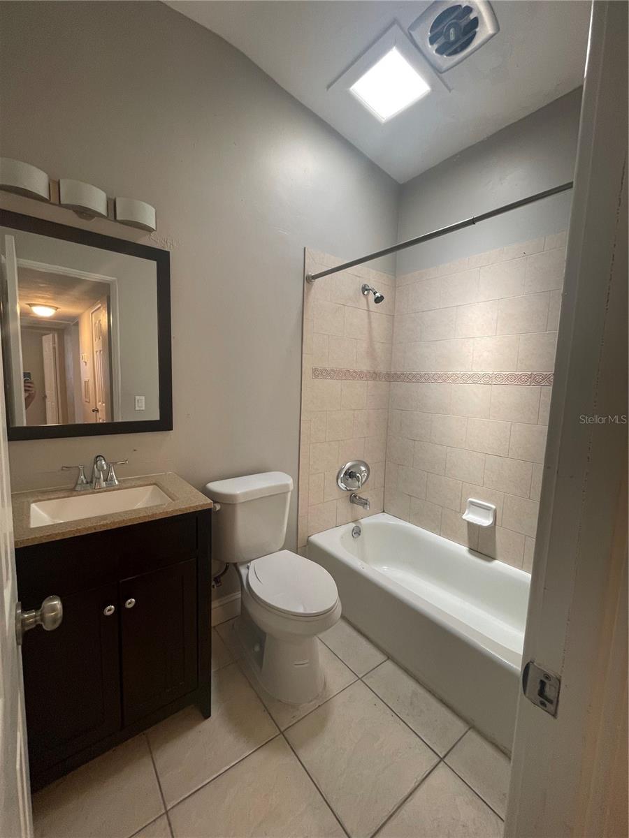 Image 7 of 16 For 4200 Kildaire Avenue