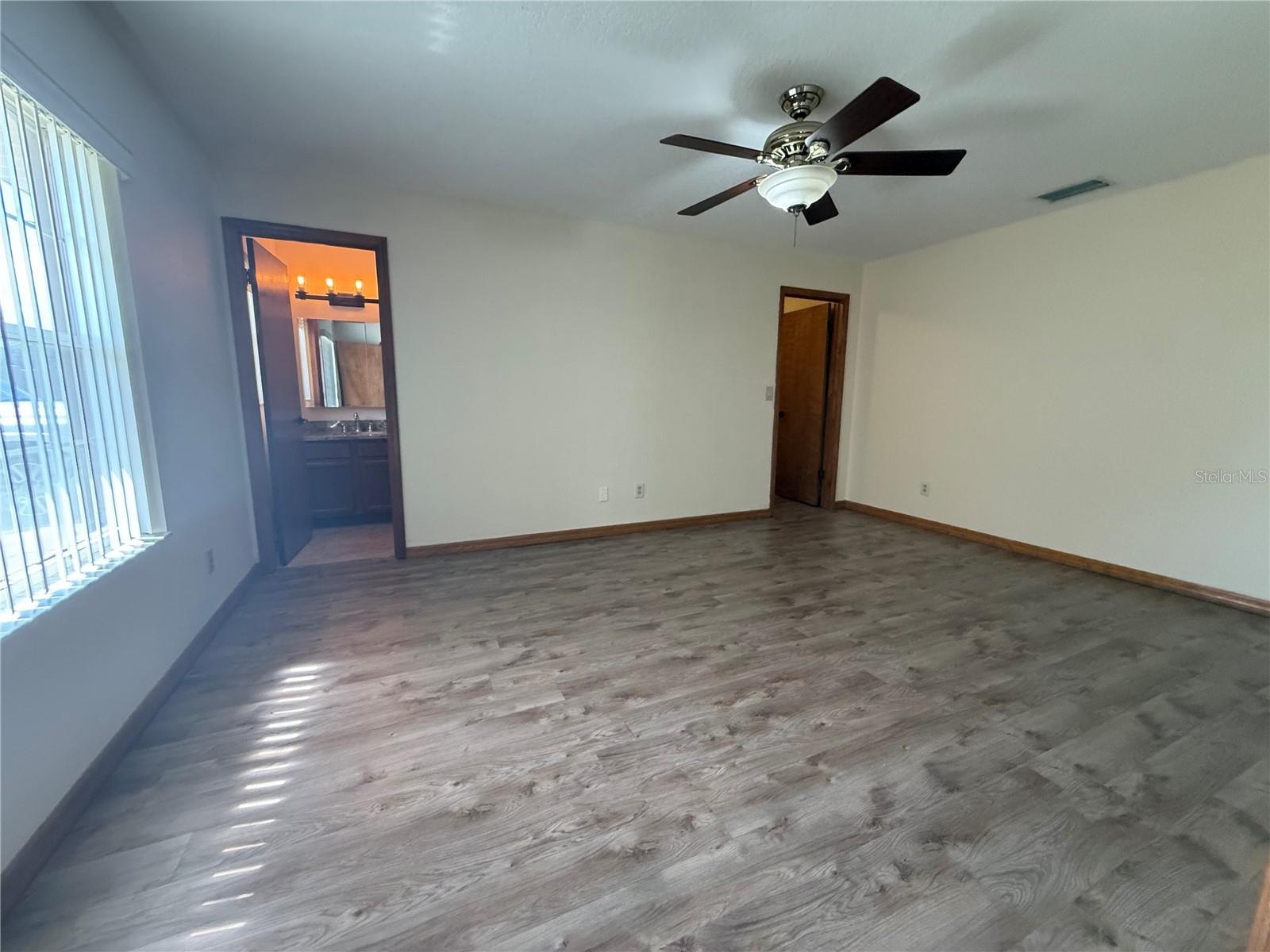 Image 11 of 22 For 10710 43rd Avenue