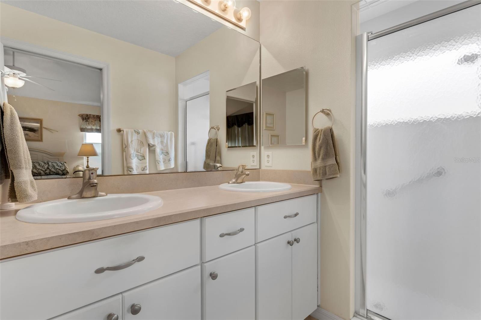 Image 23 of 58 For 4917 Kelso Street