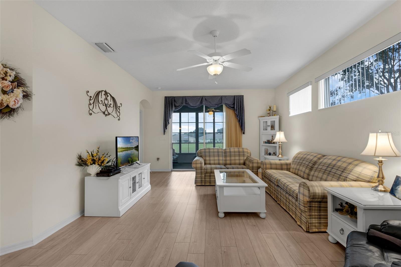 Image 8 of 58 For 4917 Kelso Street