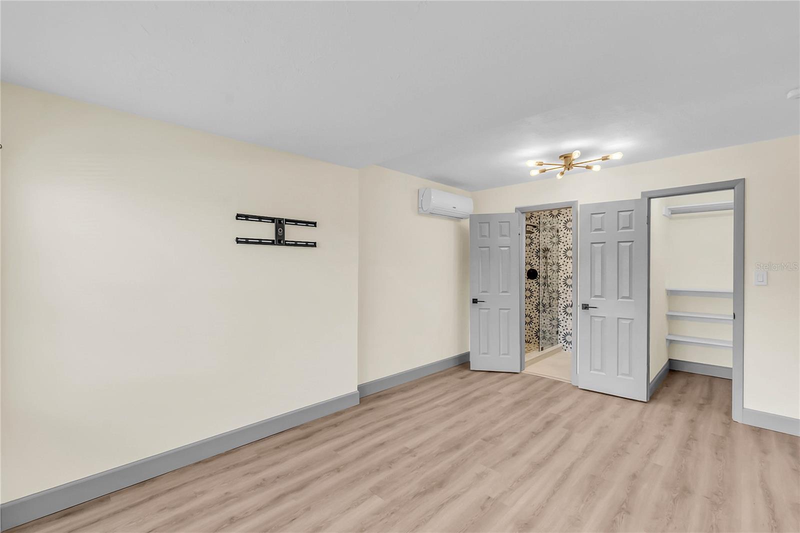 Image 16 of 34 For 1219 Pine Street