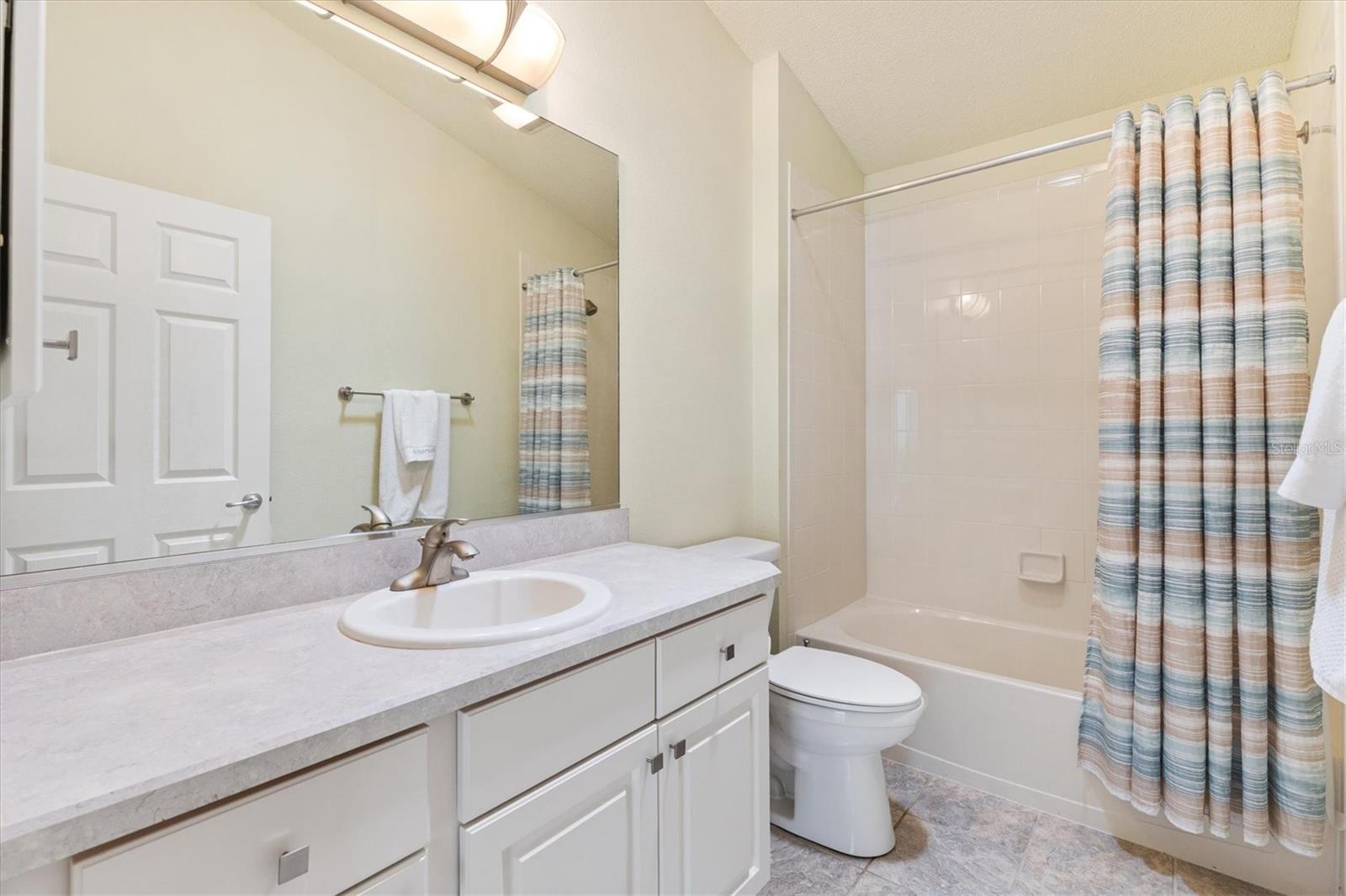 Image 23 of 39 For 16615 85th Langham Court