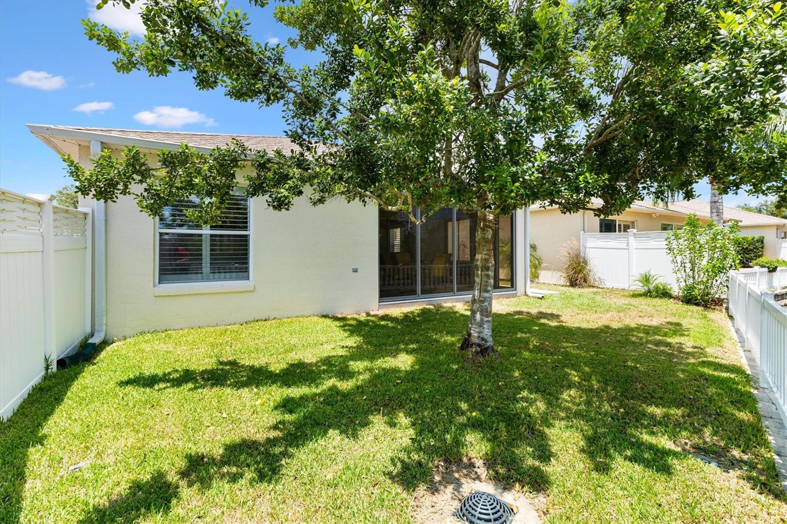 Image 30 of 39 For 16615 85th Langham Court