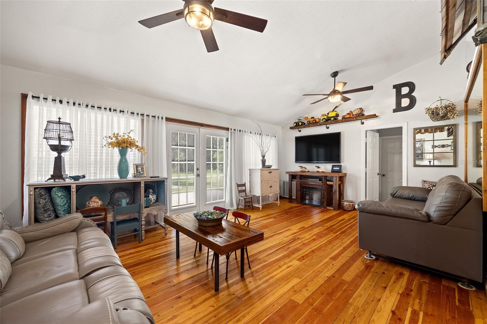Image 10 of 60 For 7313 Stetson Drive