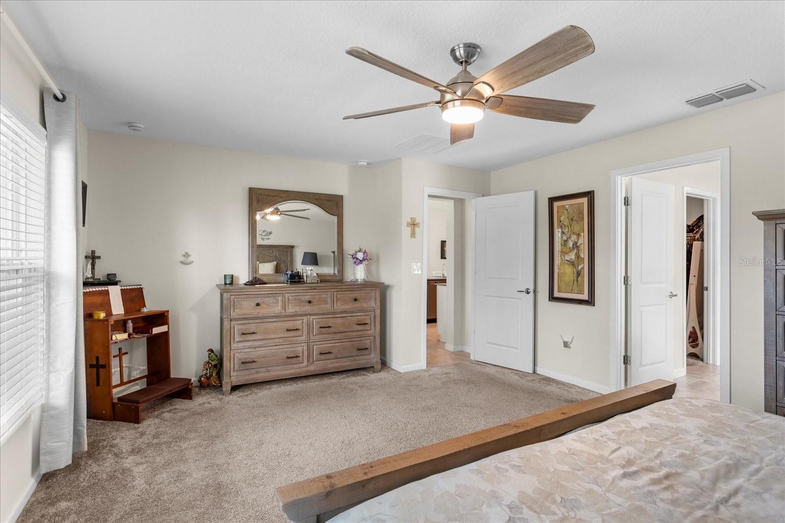 Image 17 of 43 For 71 White Horse Way