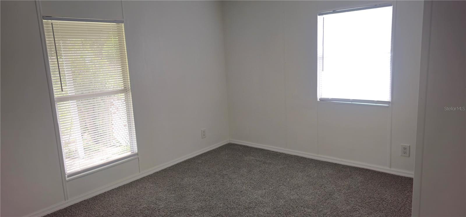 Image 17 of 26 For 221 Sunshine Boulevard