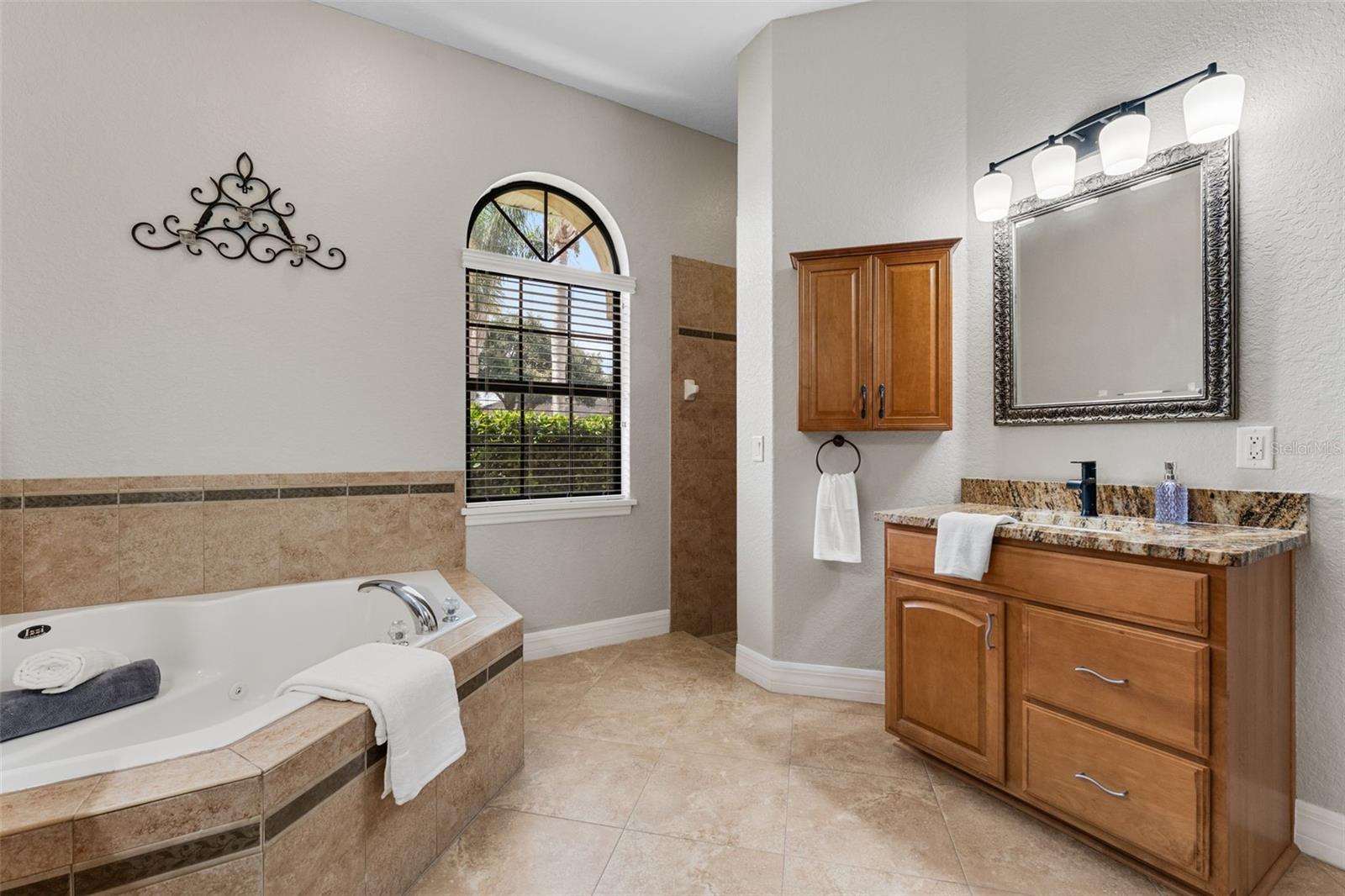 Image 17 of 60 For 12127 Cypress Landing Avenue