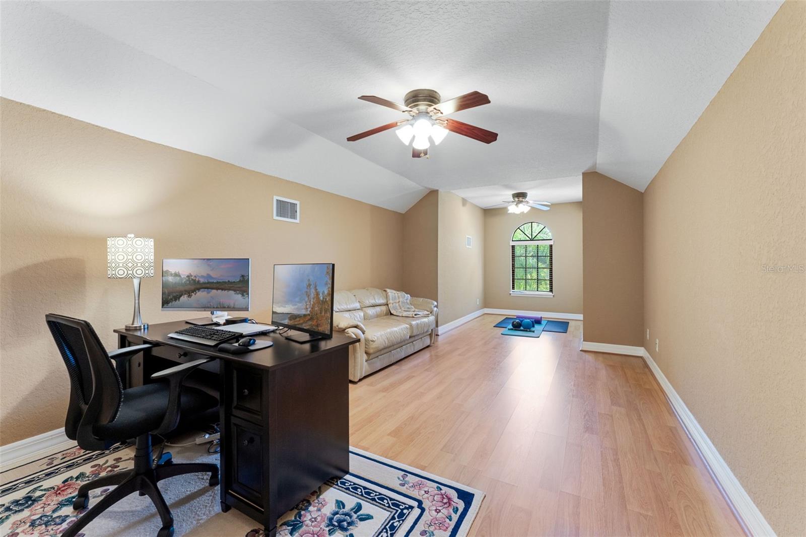 Image 31 of 60 For 12127 Cypress Landing Avenue