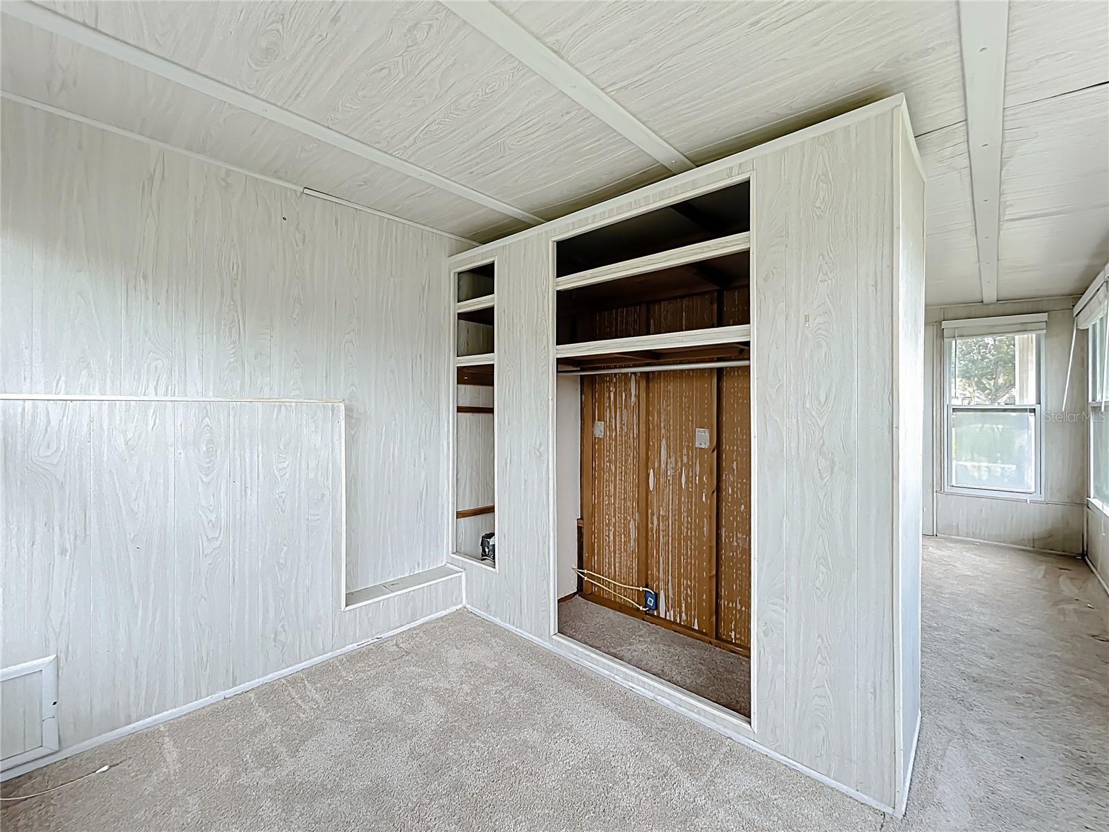 Image 39 of 48 For 1237 Elkhart Circle