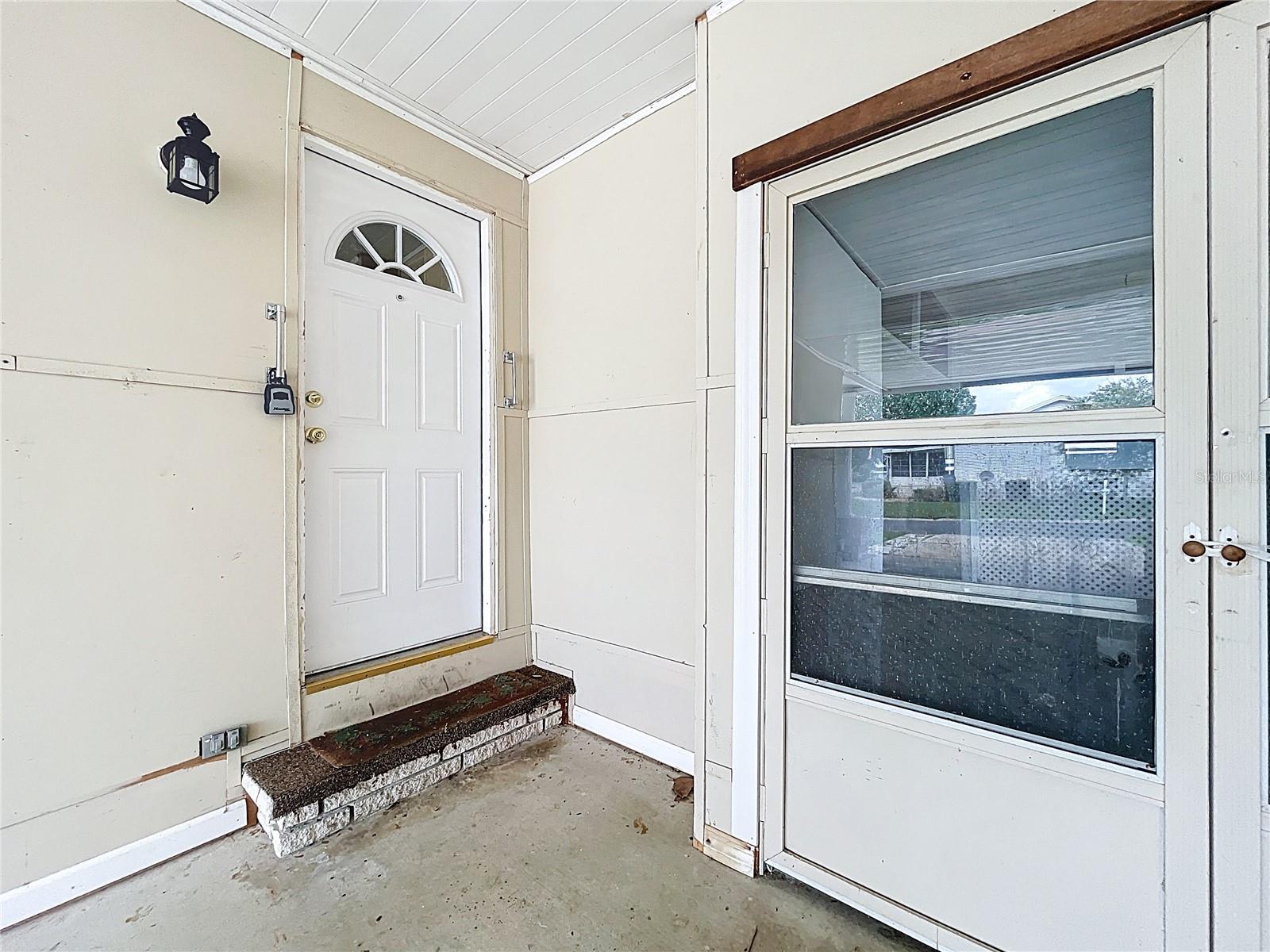 Image 6 of 48 For 1237 Elkhart Circle