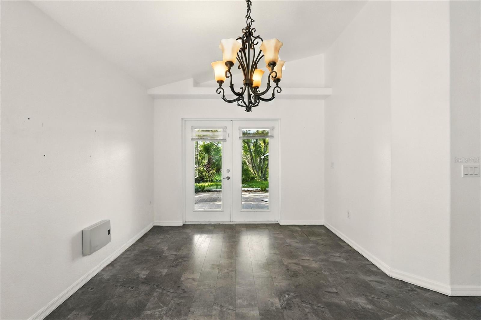 Image 11 of 34 For 10408 Stonepark Drive