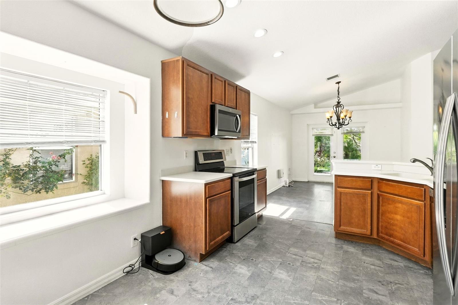 Image 17 of 34 For 10408 Stonepark Drive