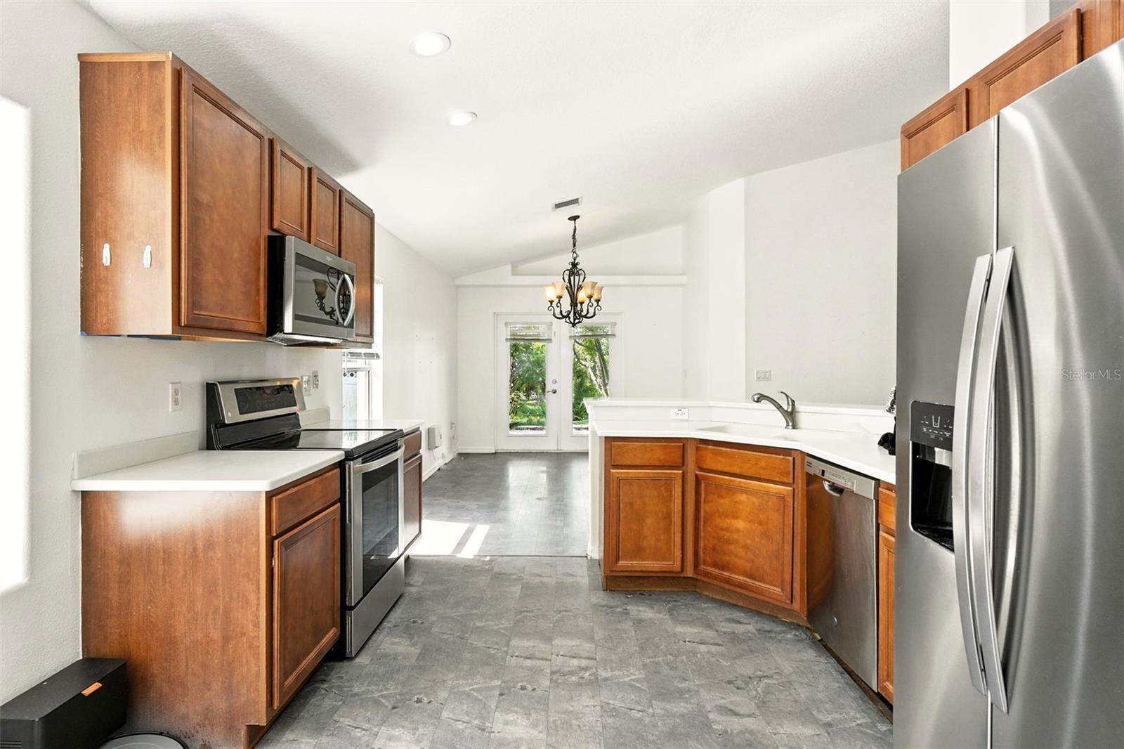 Image 18 of 34 For 10408 Stonepark Drive