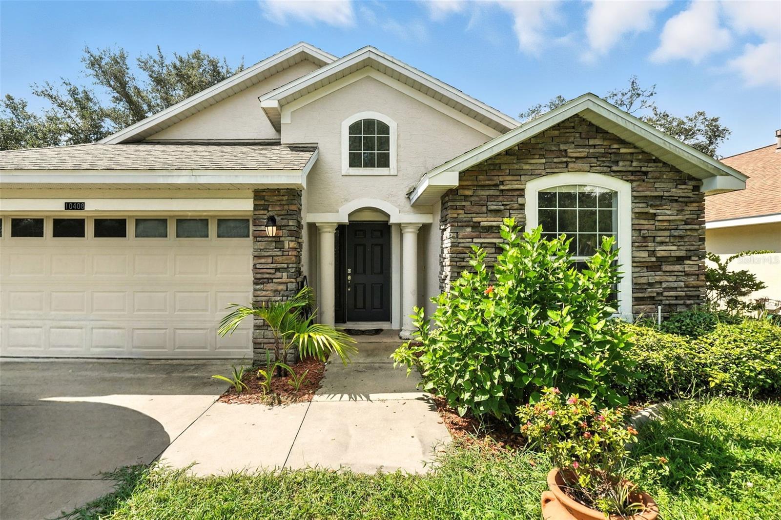 Image 2 of 34 For 10408 Stonepark Drive