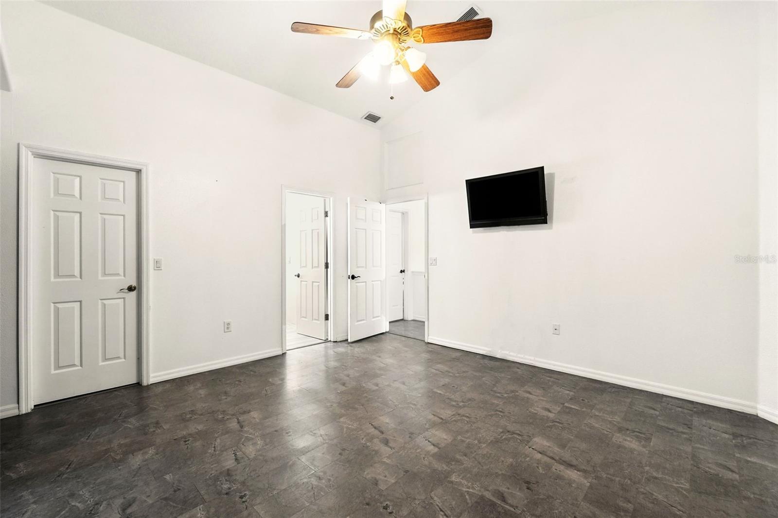 Image 22 of 34 For 10408 Stonepark Drive