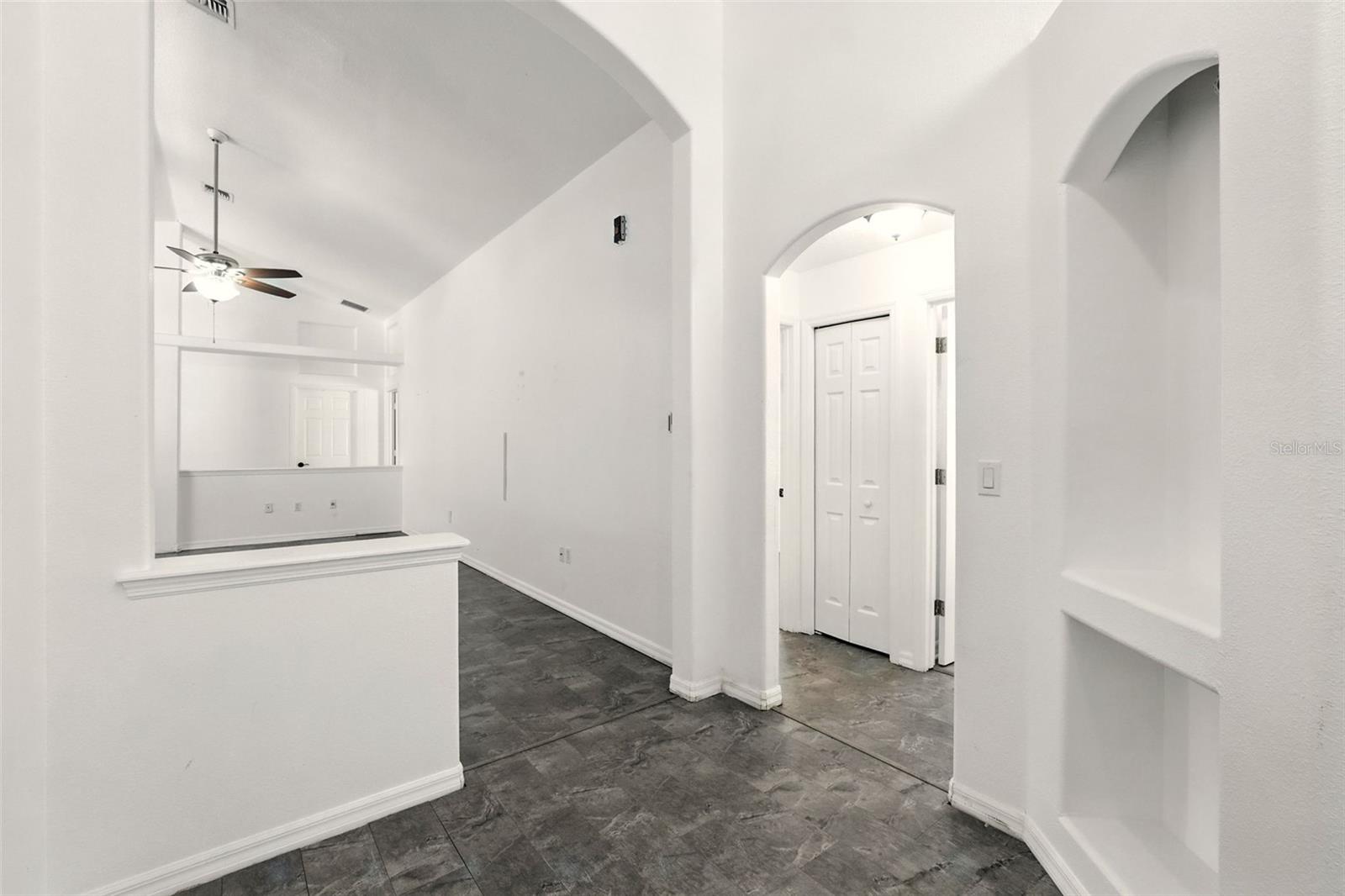 Image 4 of 34 For 10408 Stonepark Drive