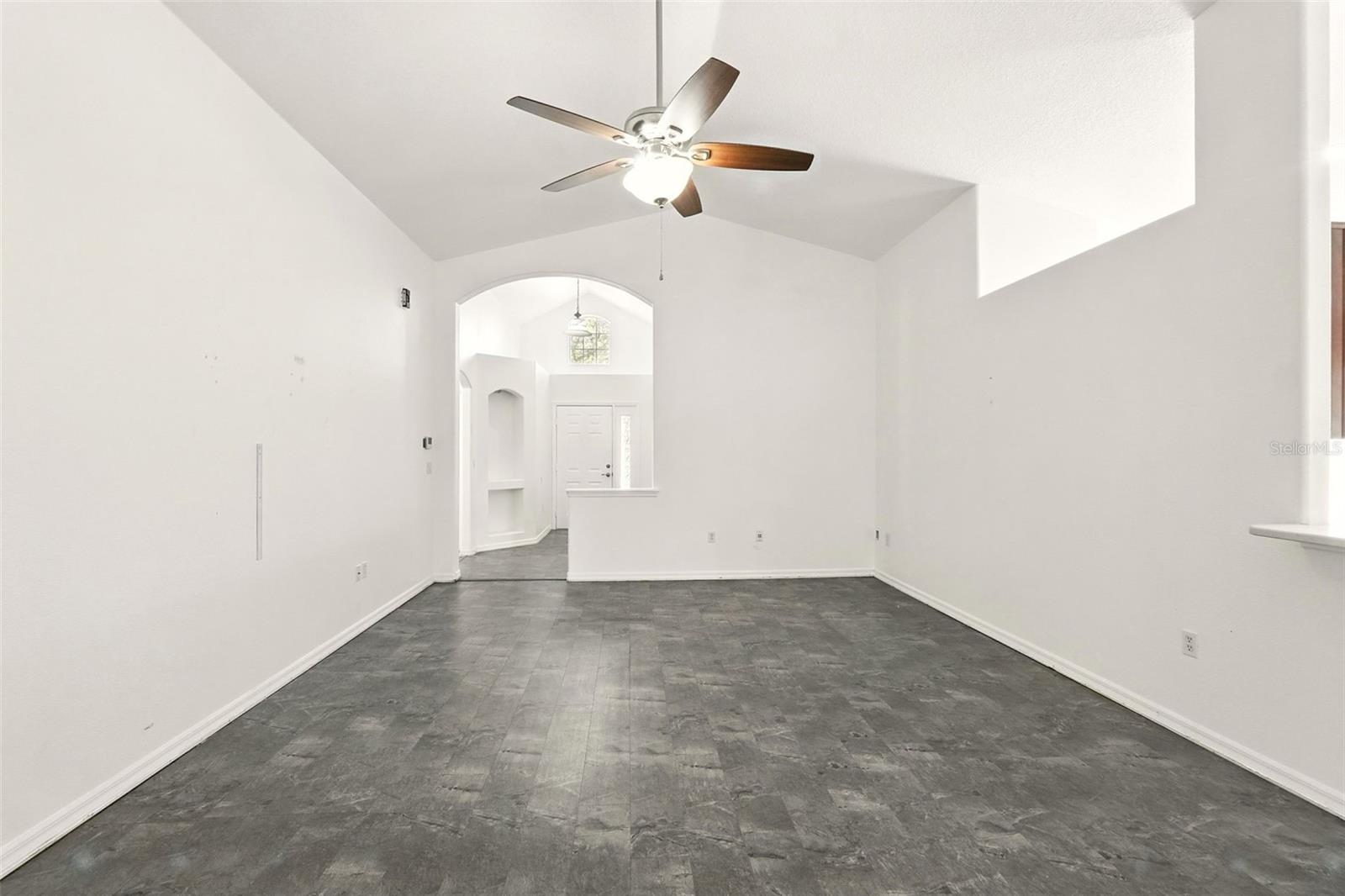 Image 8 of 34 For 10408 Stonepark Drive