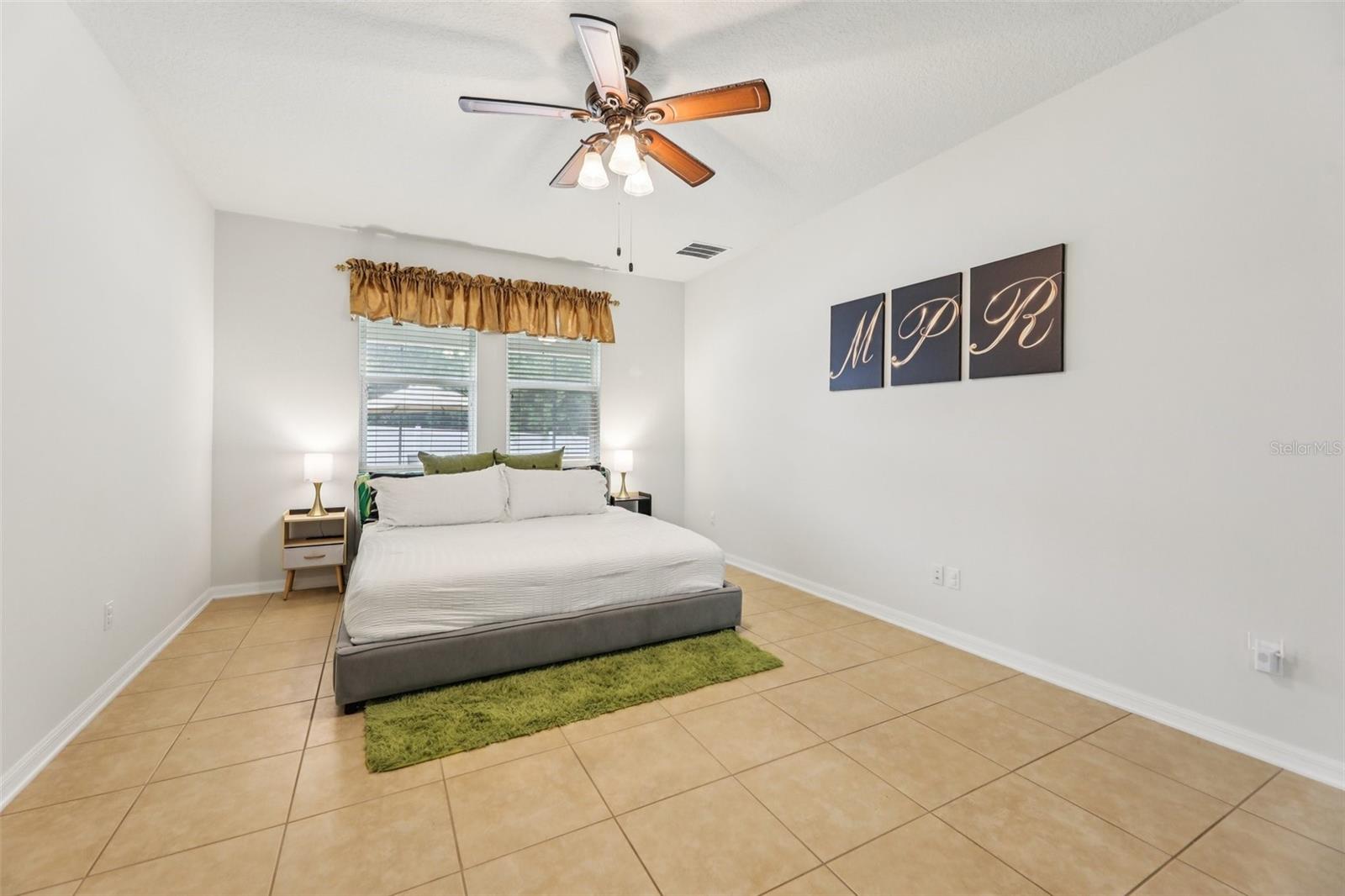 Image 21 of 48 For 3207 Zander Drive