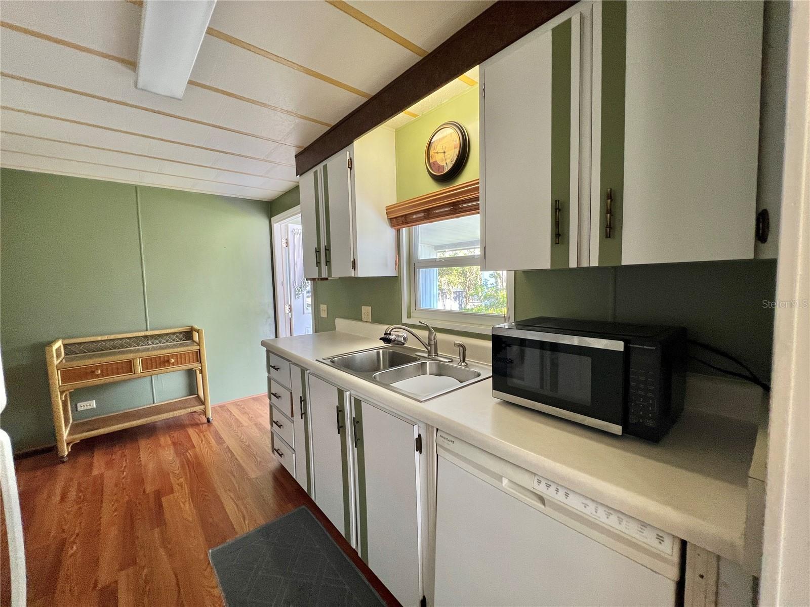 Image 16 of 62 For 203 Aspen Circle