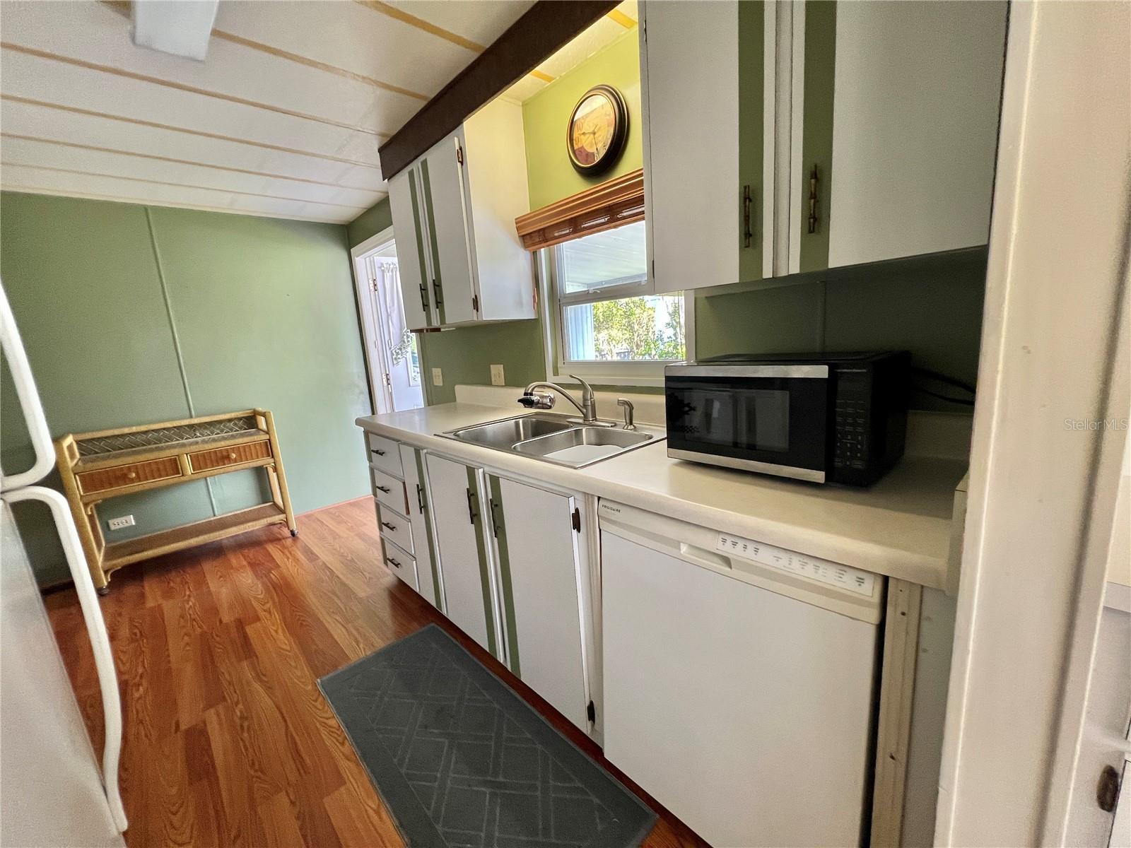 Image 18 of 62 For 203 Aspen Circle