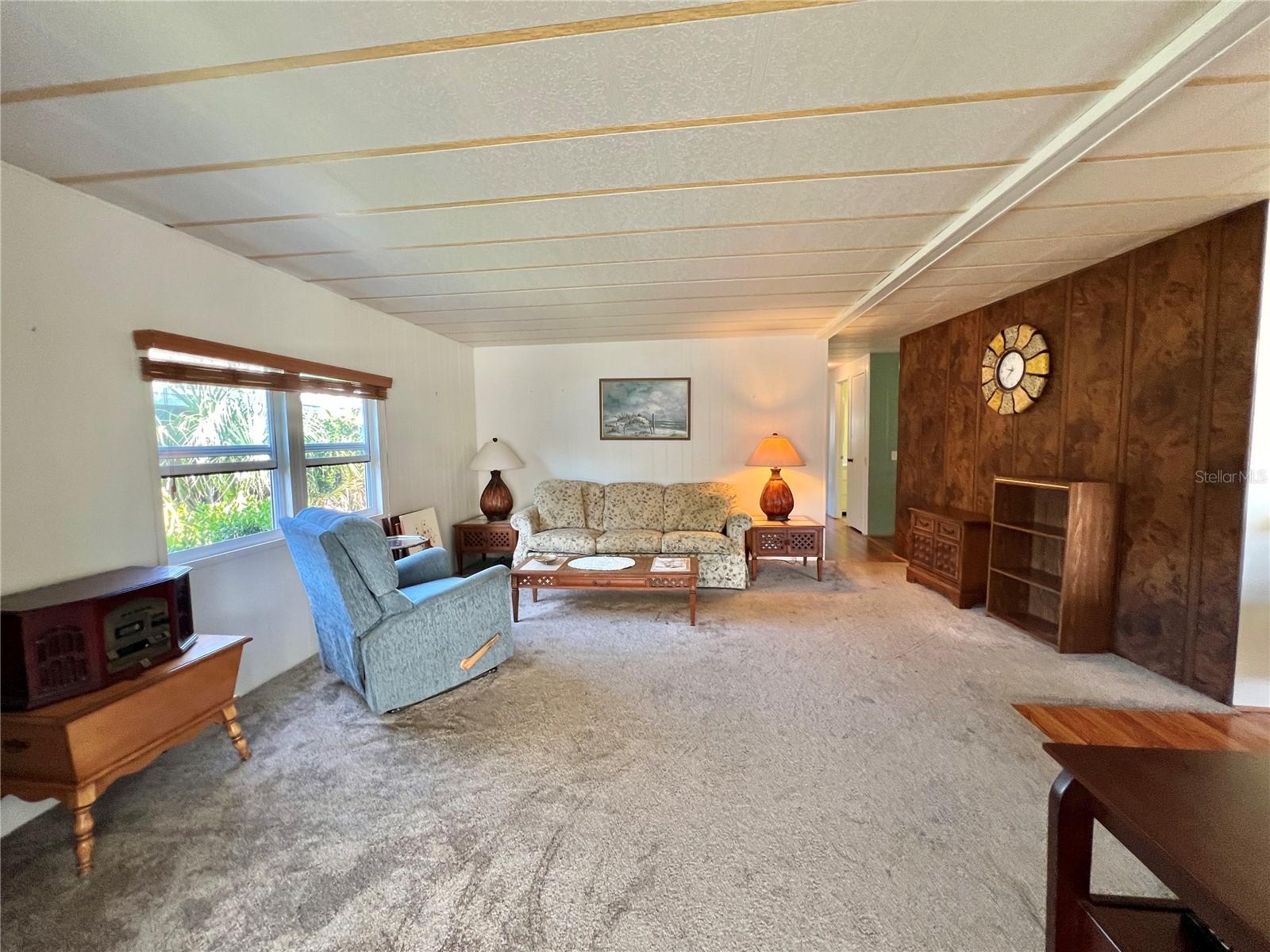 Image 37 of 62 For 203 Aspen Circle