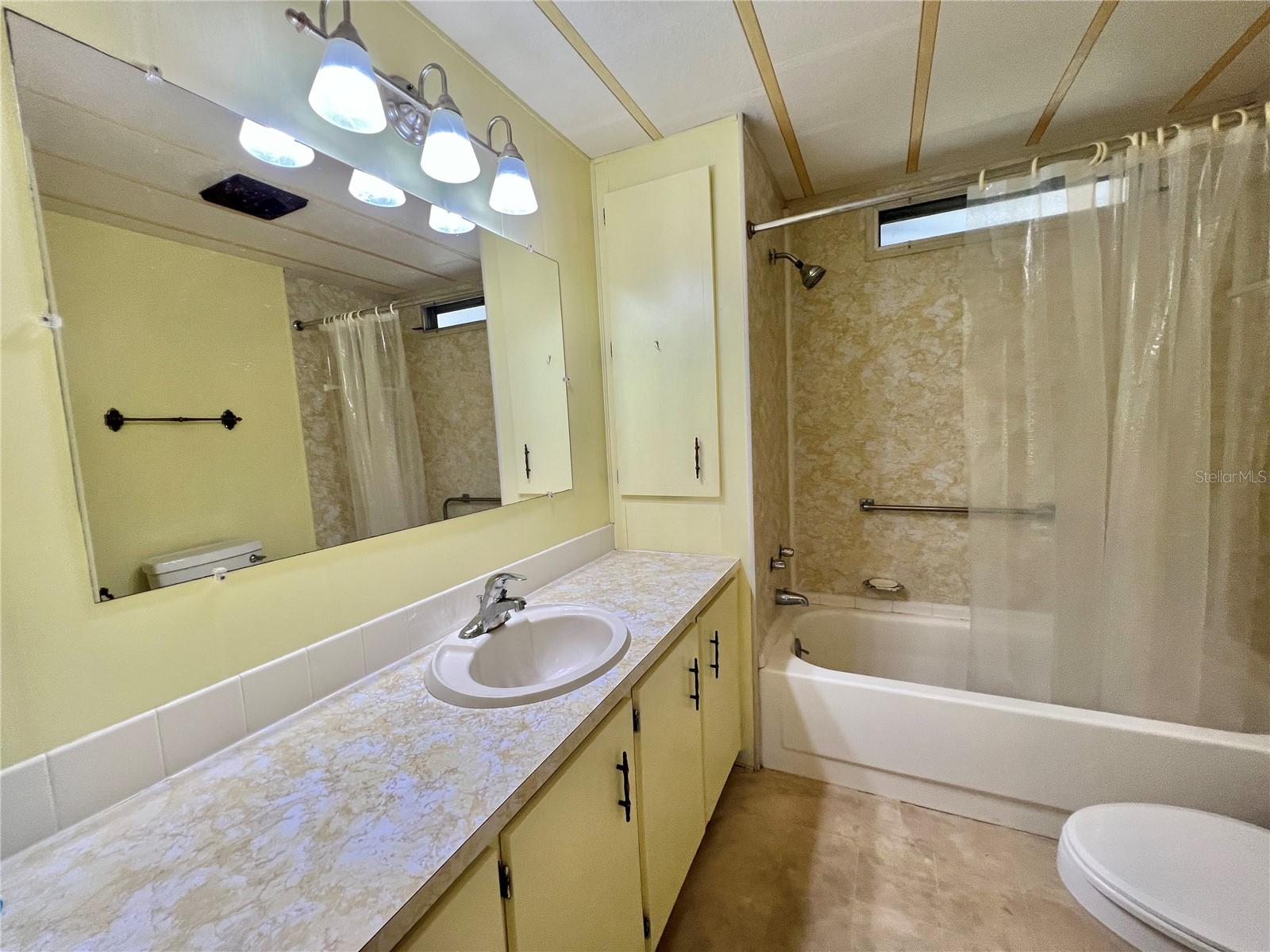 Image 44 of 62 For 203 Aspen Circle