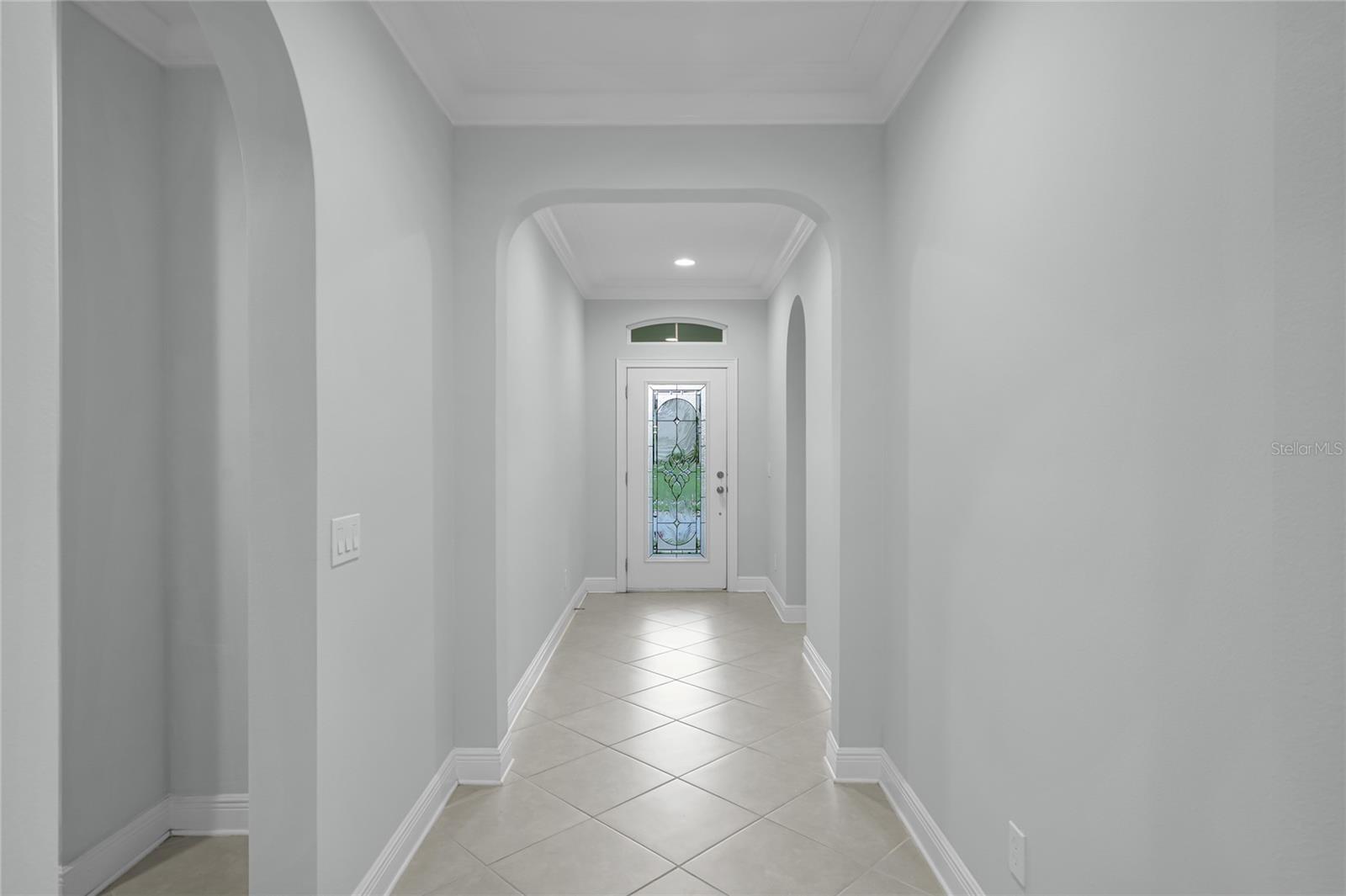 Image 3 of 35 For 2062 Redbay Avenue