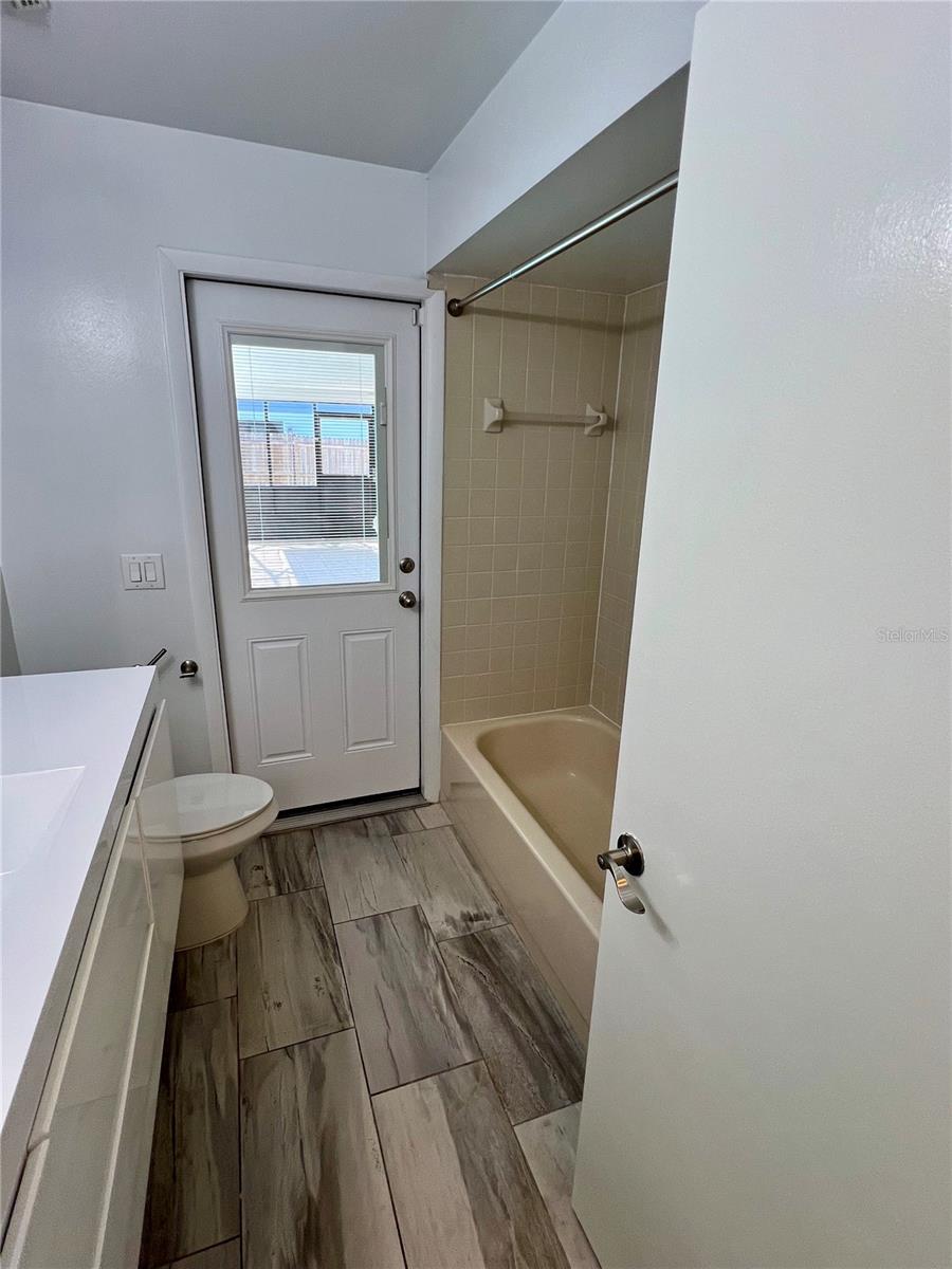 Image 11 of 21 For 117 Ridgecrest Drive