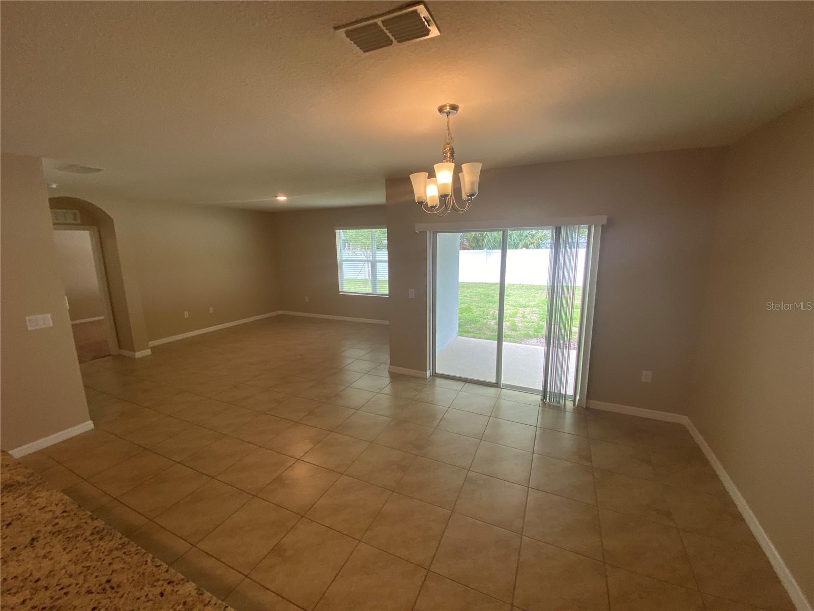 Image 17 of 20 For 1742 Point O Woods Court